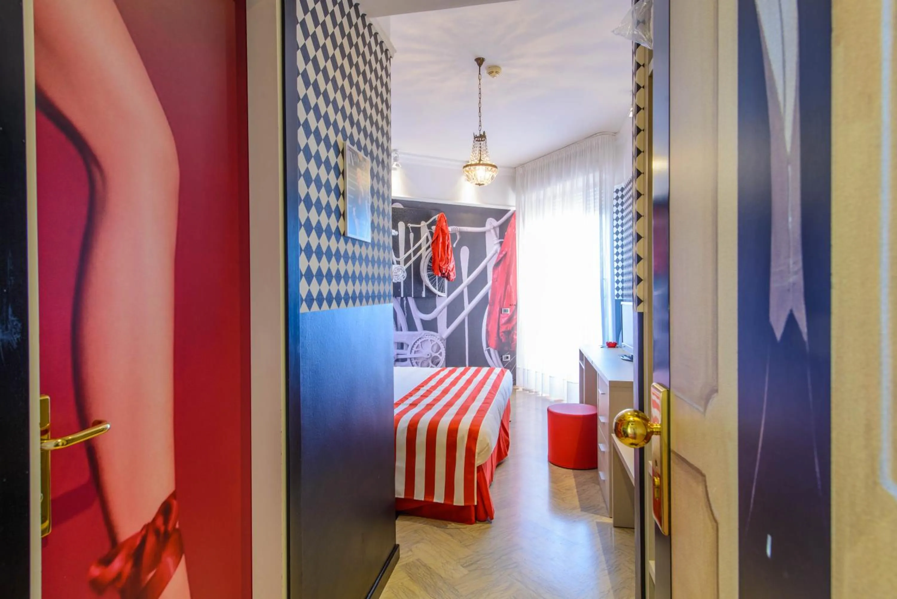 Bedroom, Bed in Admiral Art Hotel