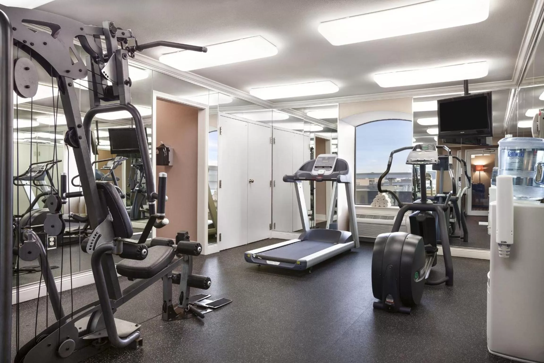 Fitness centre/facilities in Country Inn & Suites by Radisson, Metairie New Orleans , LA