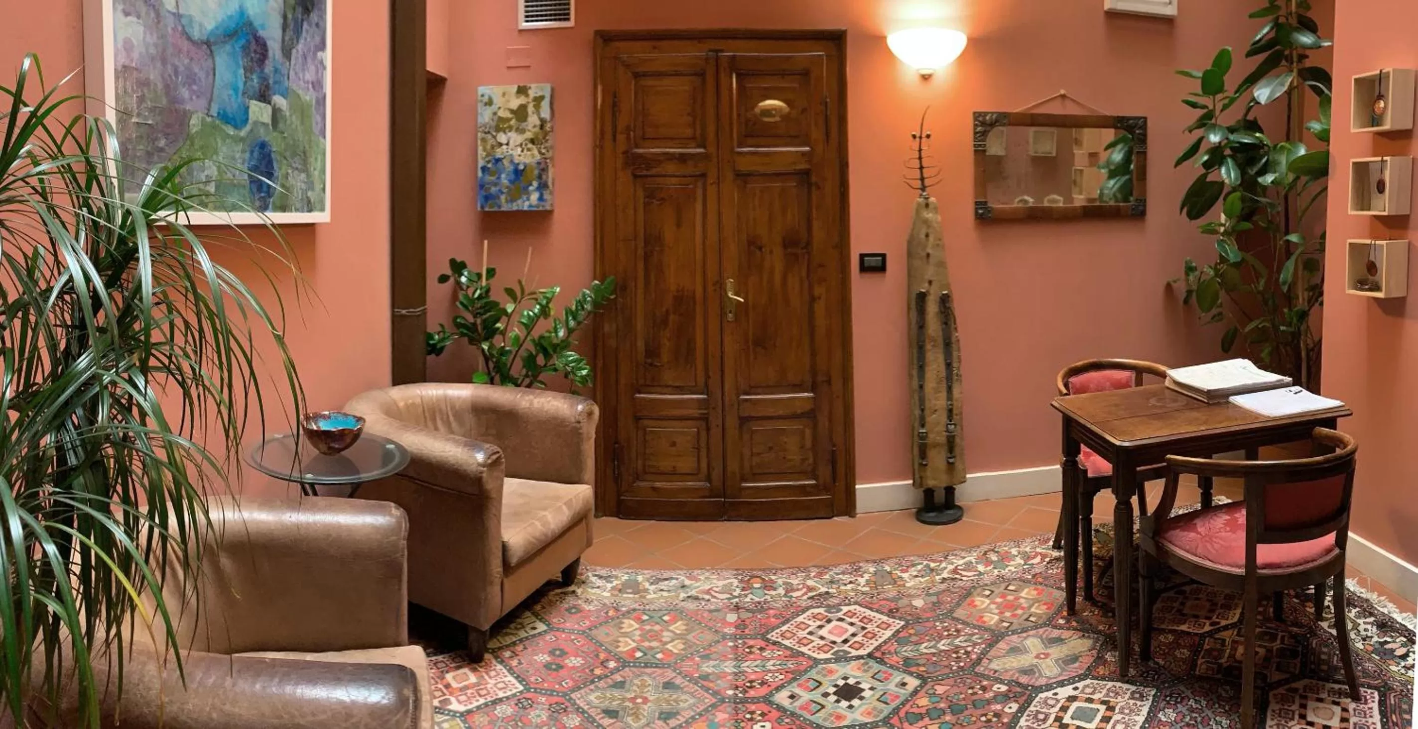 Communal lounge/ TV room in Hotel De Prati