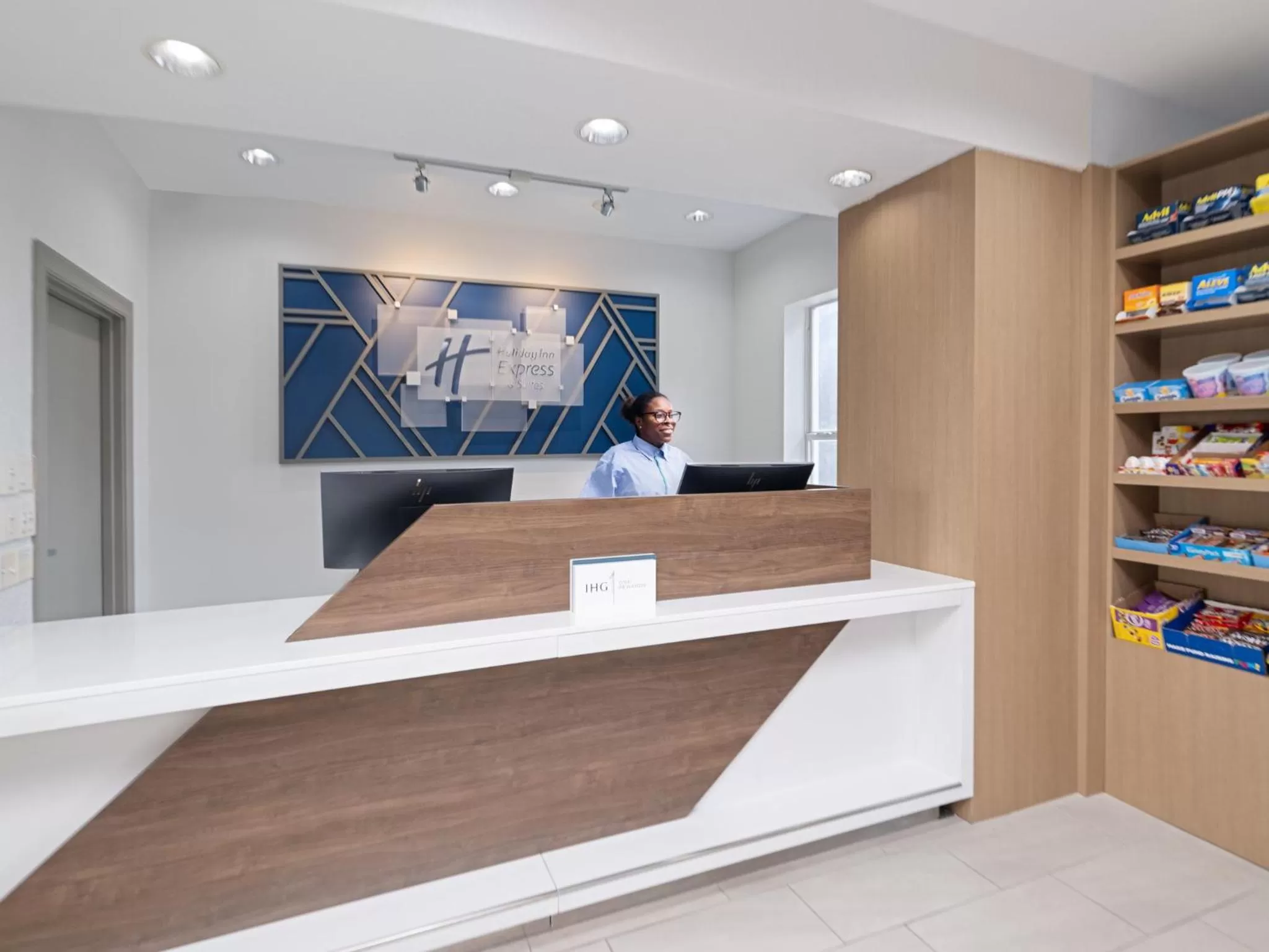 Property building in Holiday Inn Express & Suites Lakeland North I-4 by IHG