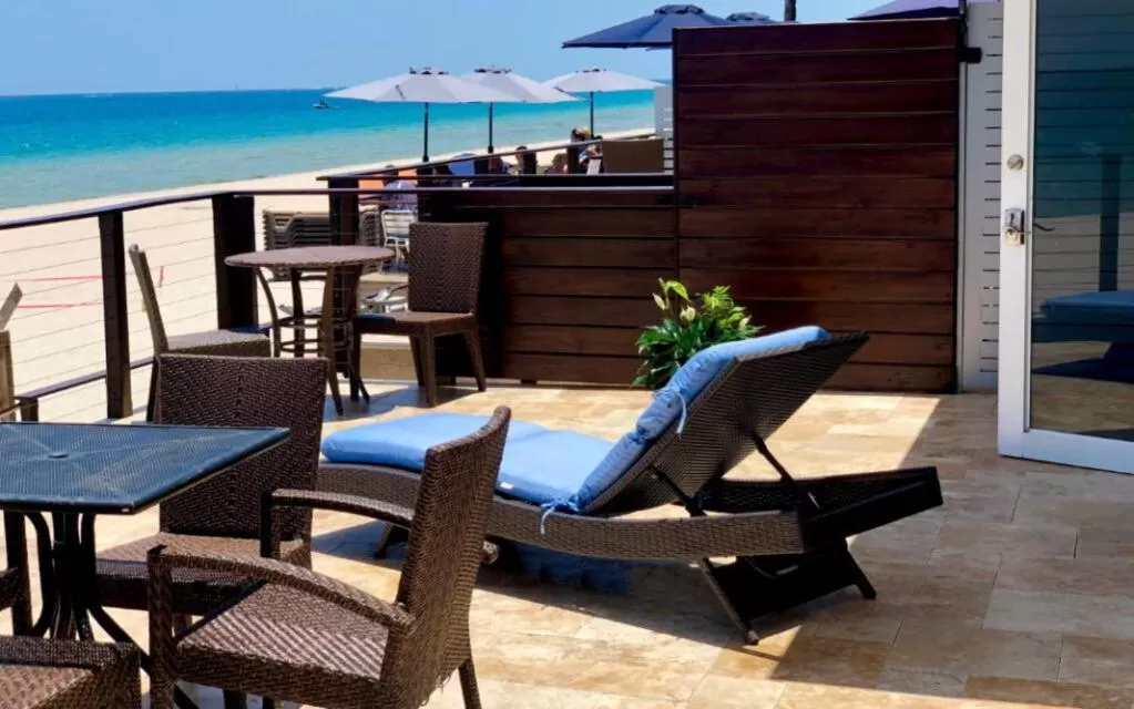 Patio in Sun Tower Hotel & Suites on the Beach