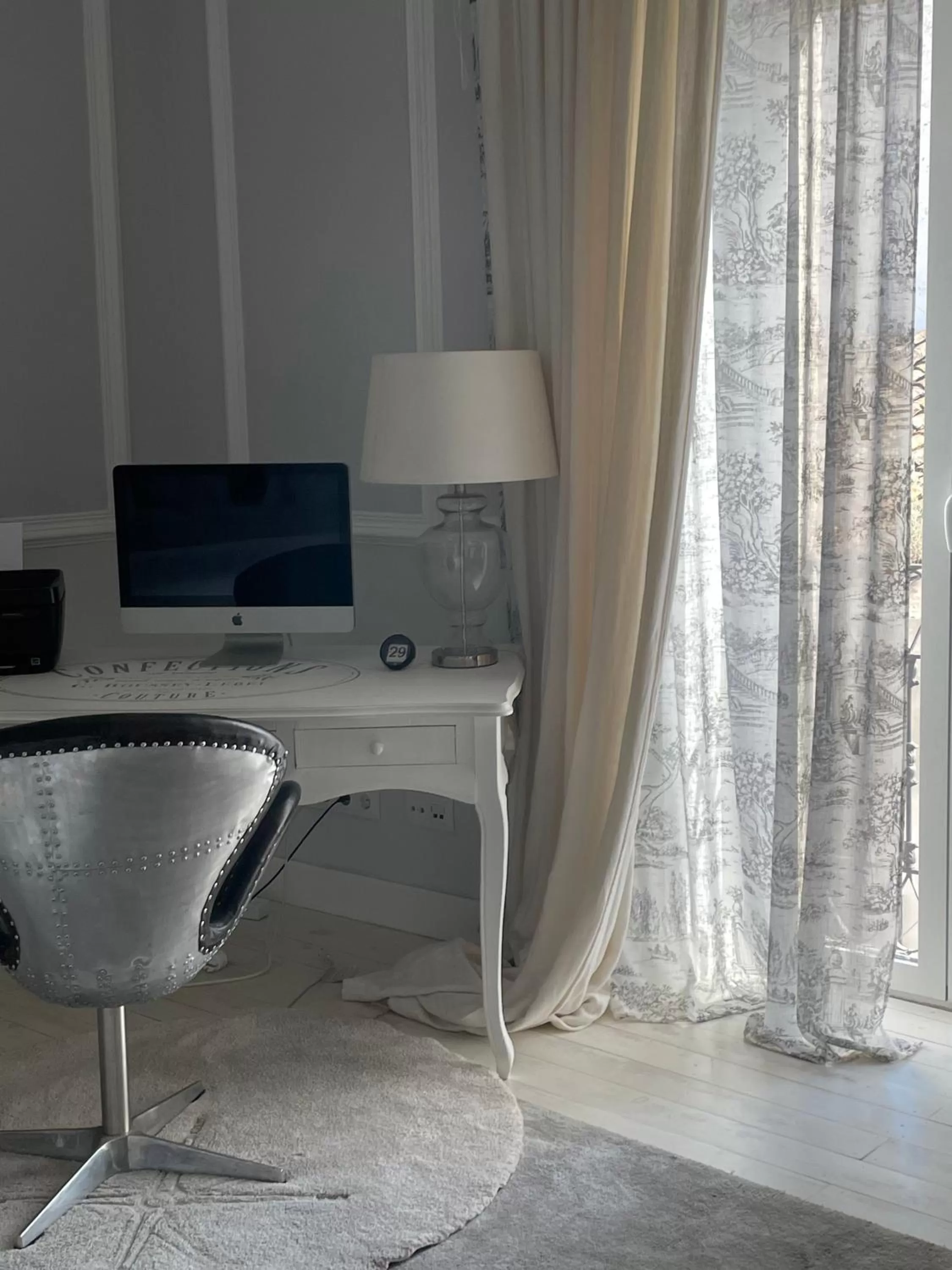 TV/Entertainment Center in Palacete Encanto Maior