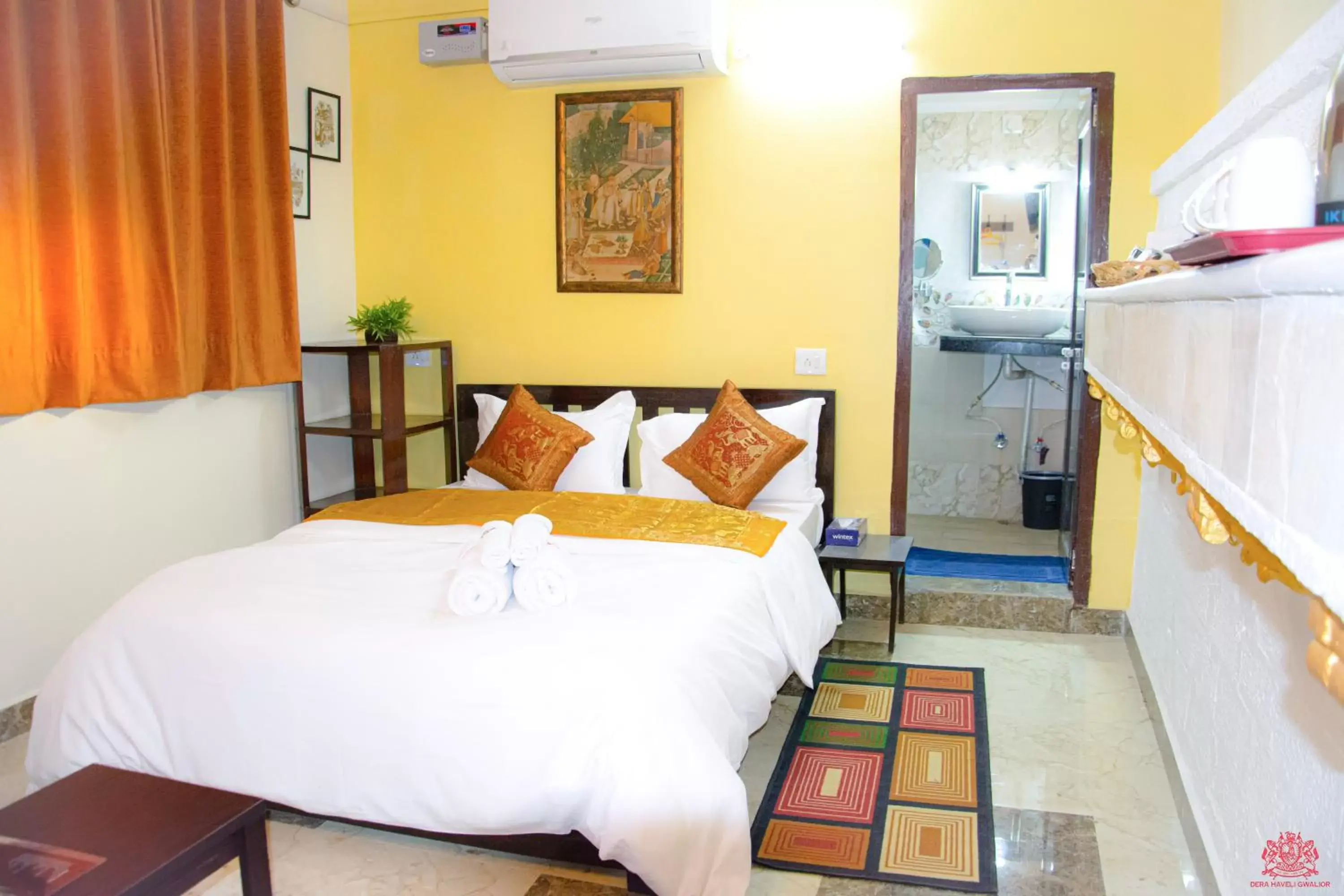 Superior Queen Room in Dera Haveli- Heritage homestay Superior Queen Room in Dera Haveli- Heritage homestay