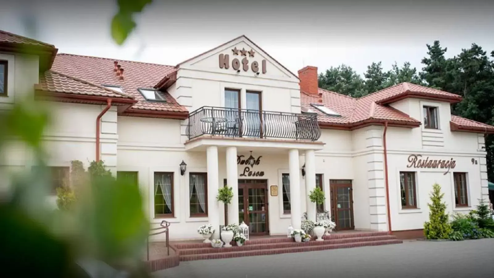 Dworek za Lasem Dworek za Lasem