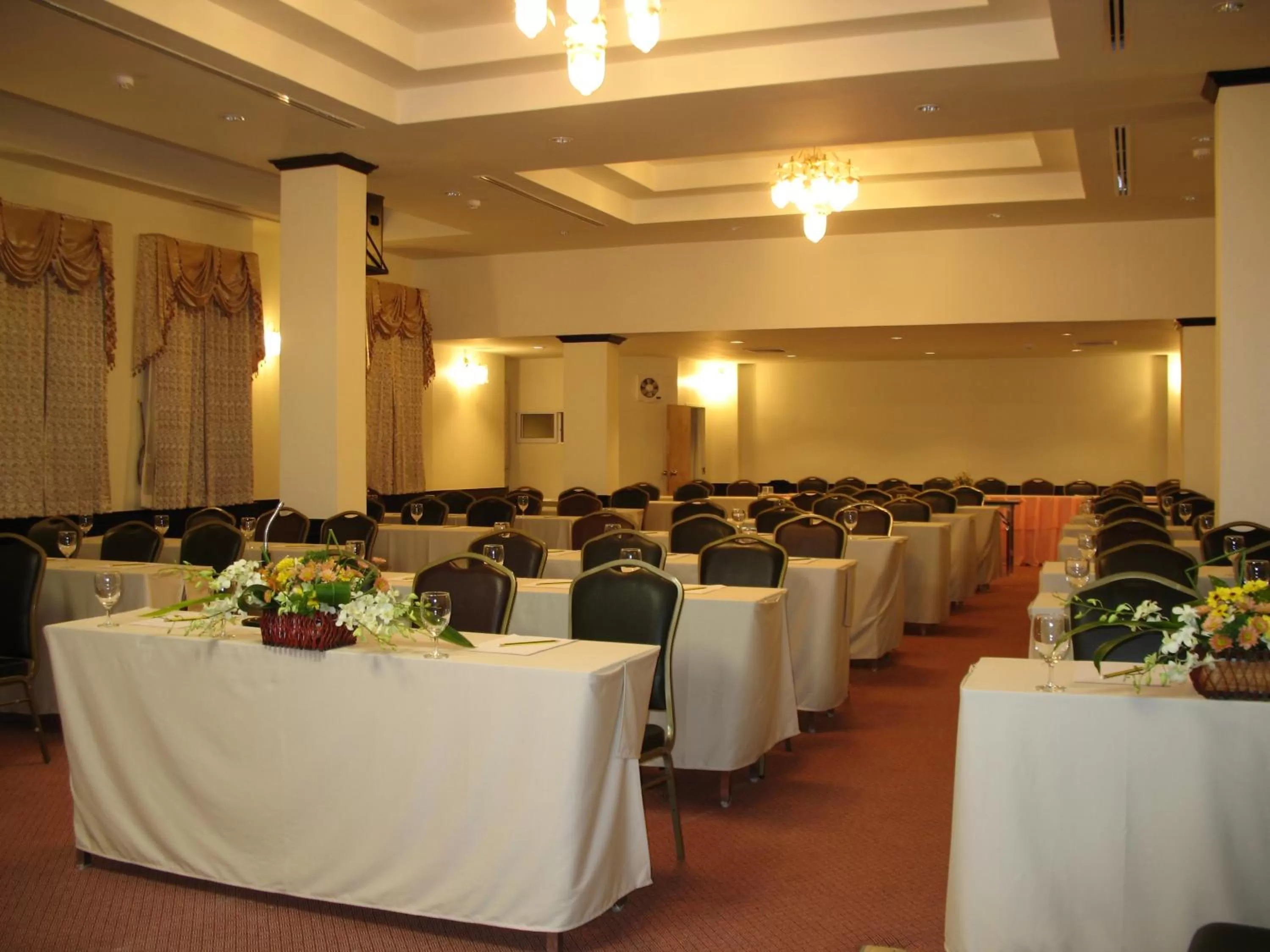 Business facilities in Wannara Hotel Hua Hin