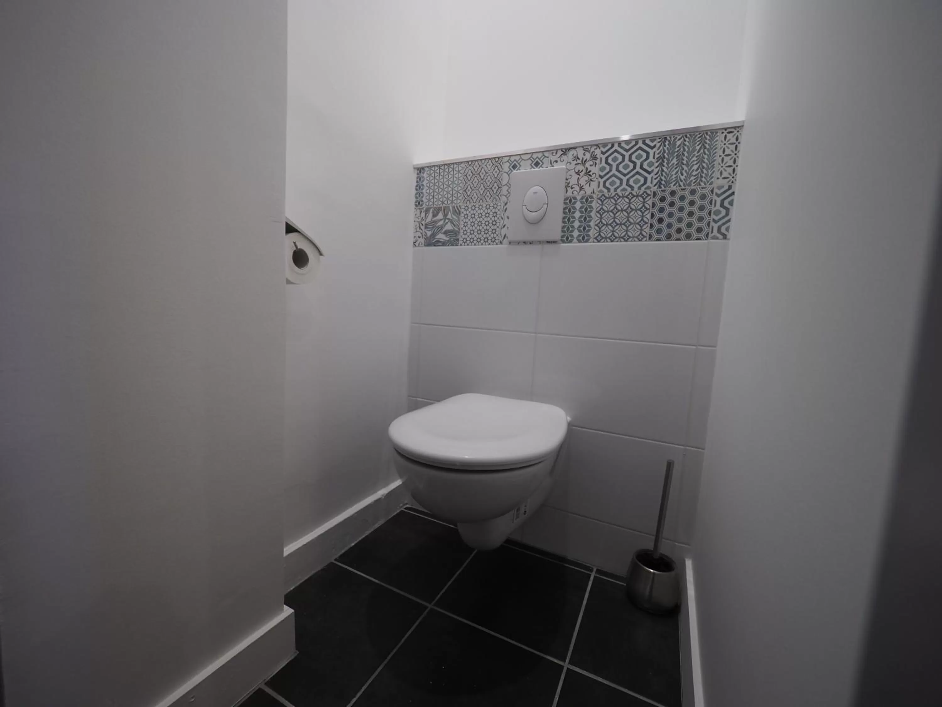 Photo of the whole room in Hôtel Le Biarritz - Vichy