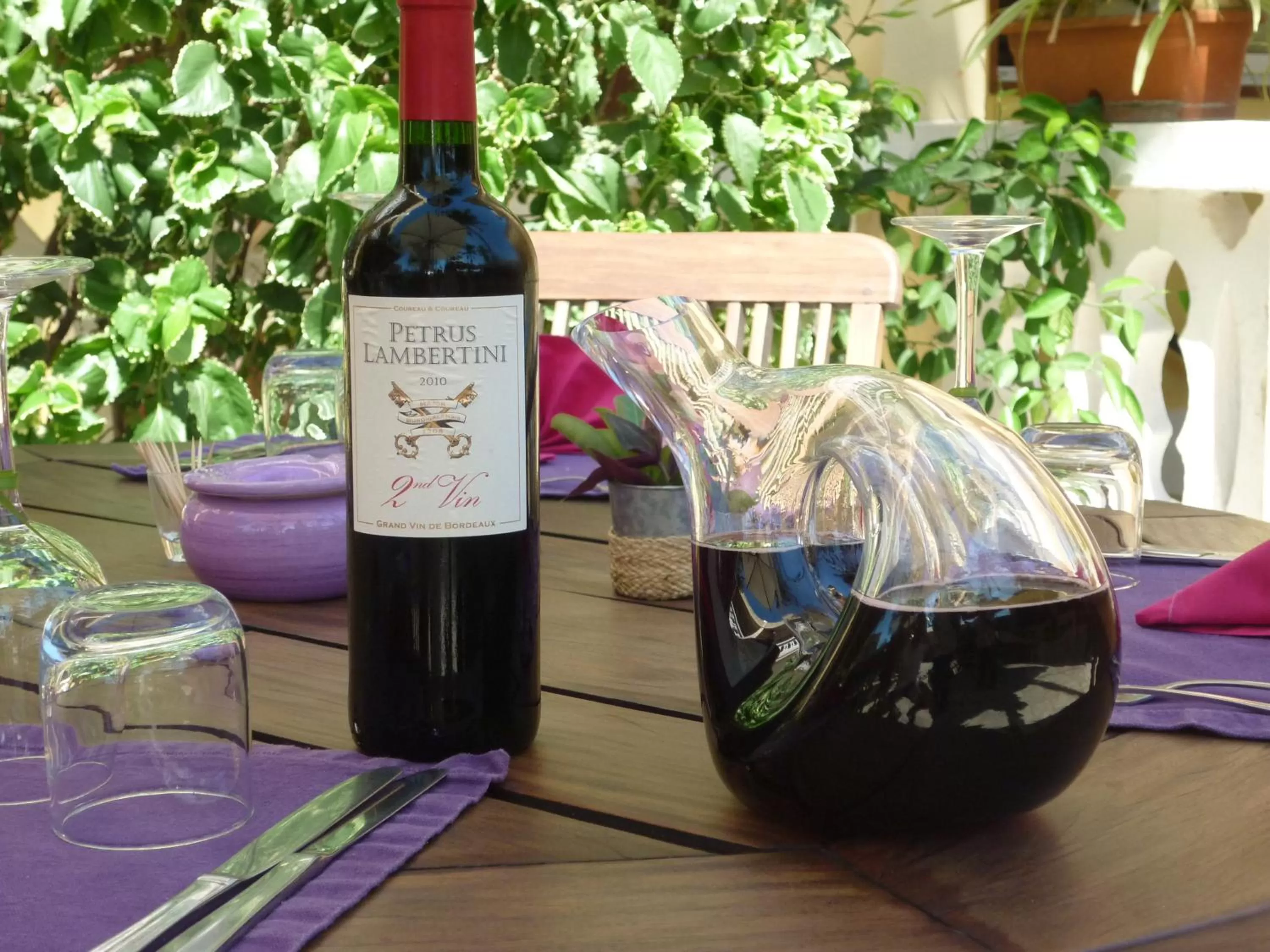 Alcoholic drinks in Hôtel Restaurant Coco Lodge Majunga