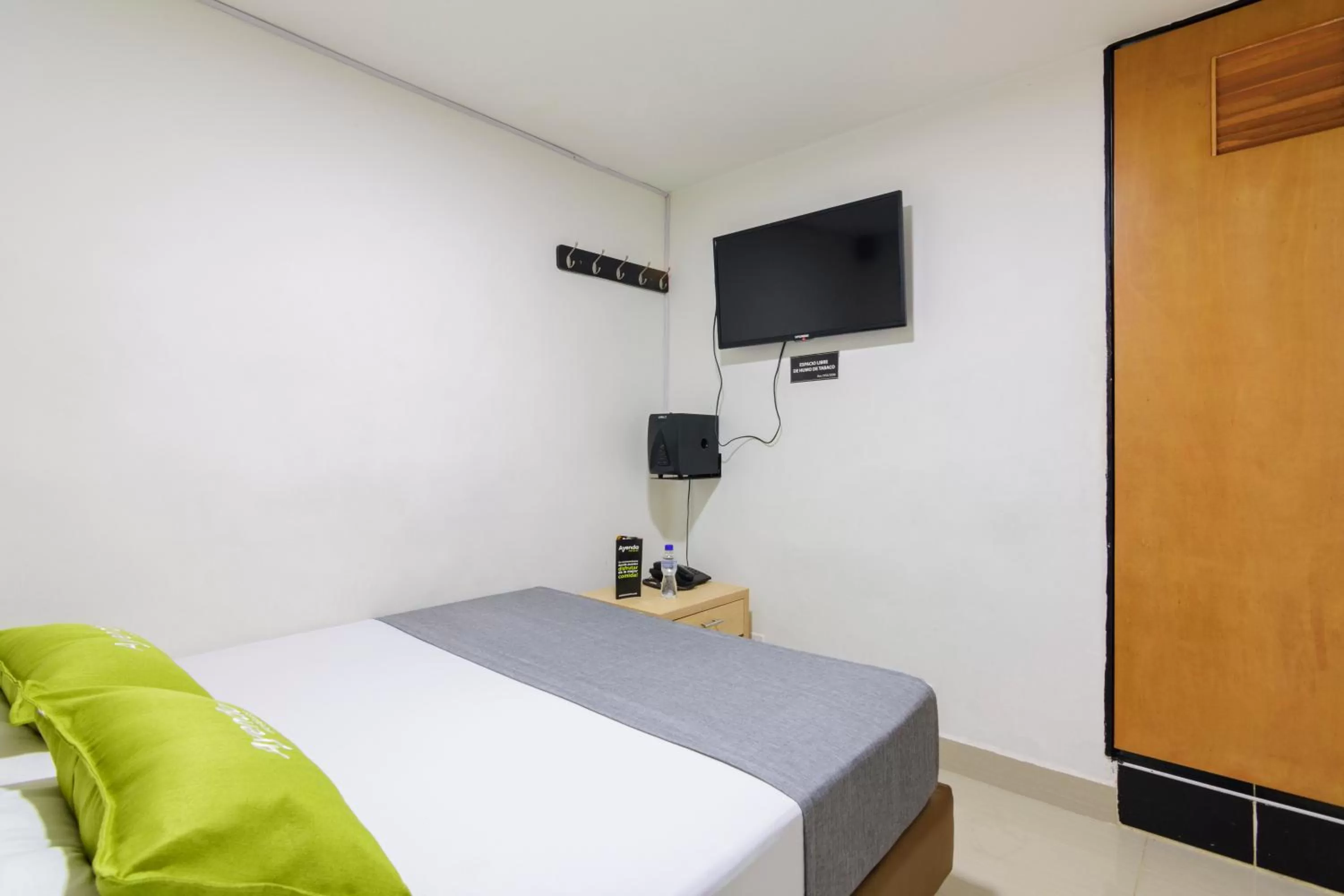 Bed in Hotel Colombia Avenida