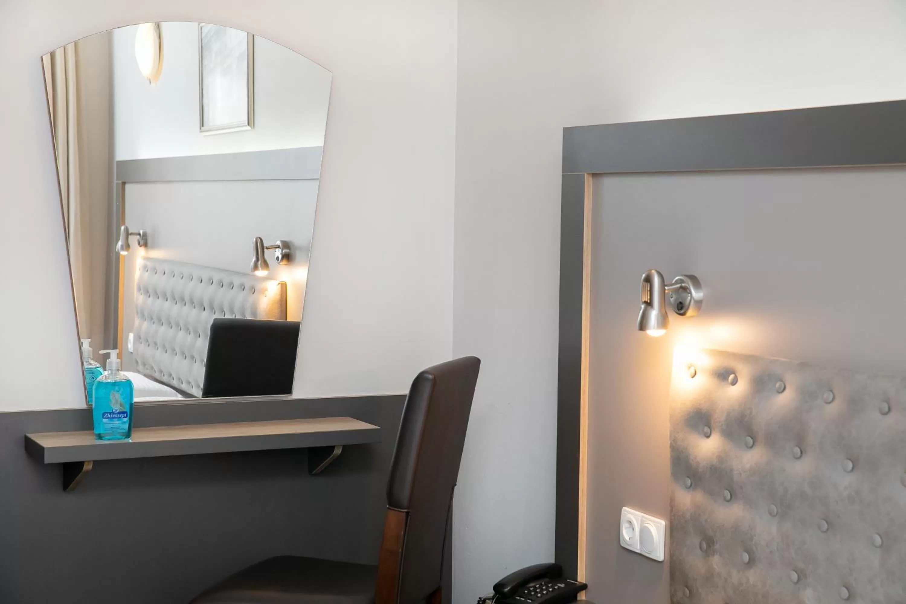 Bedroom in Hotel Niky