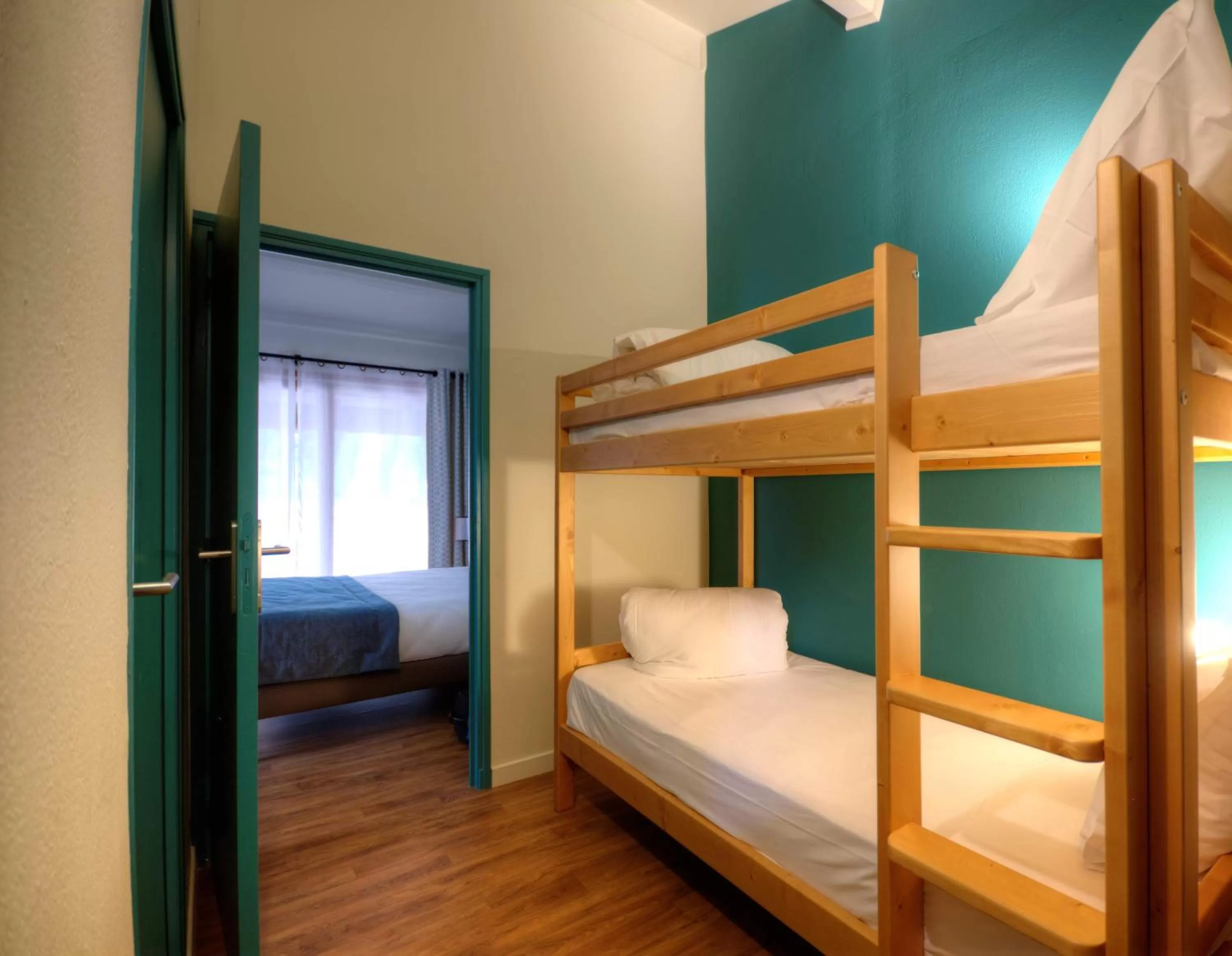 bunk bed, Bed in Best Western Domaine de Roquerousse