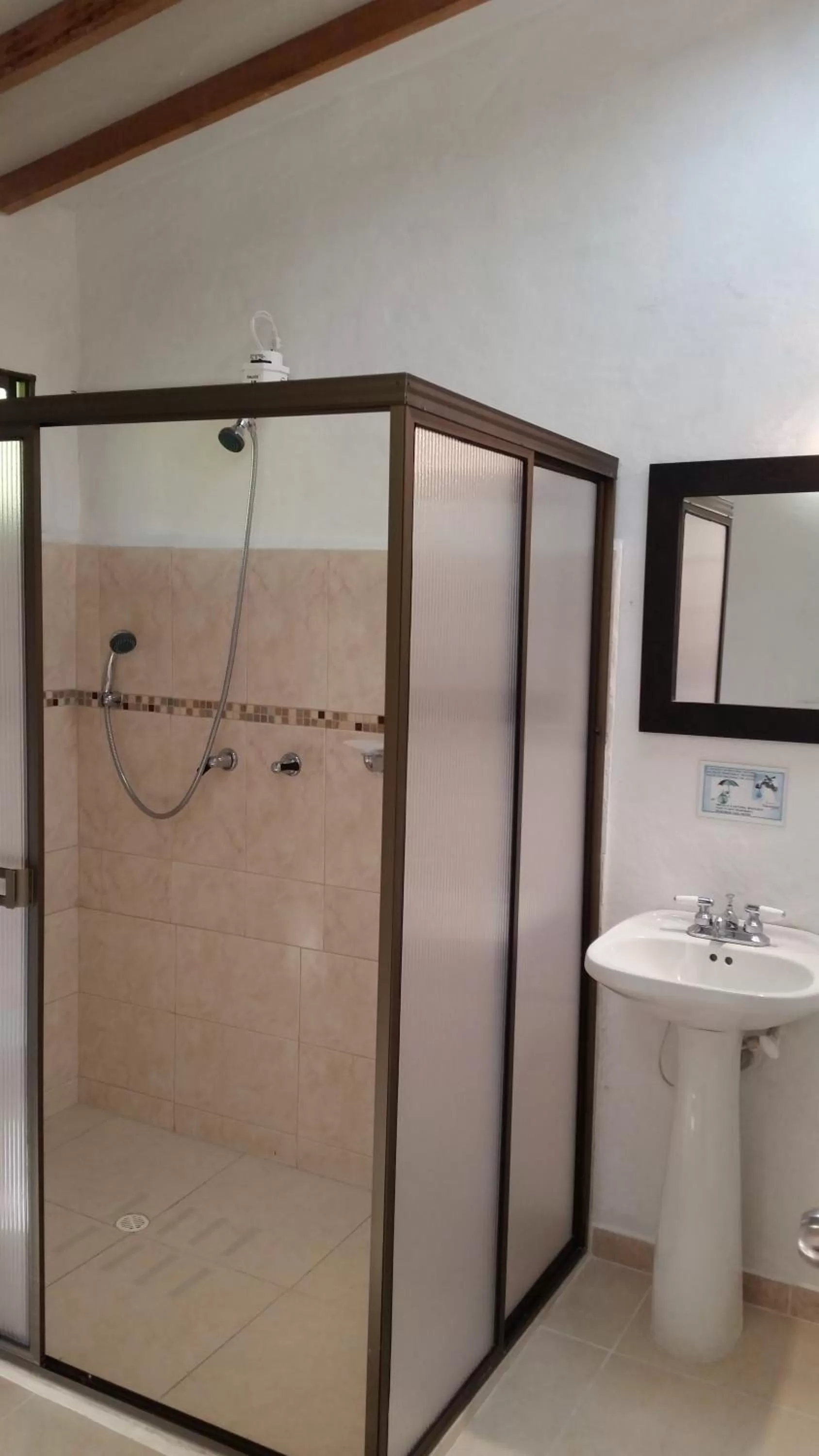 Bathroom in Hotel Faroazul RNT12633