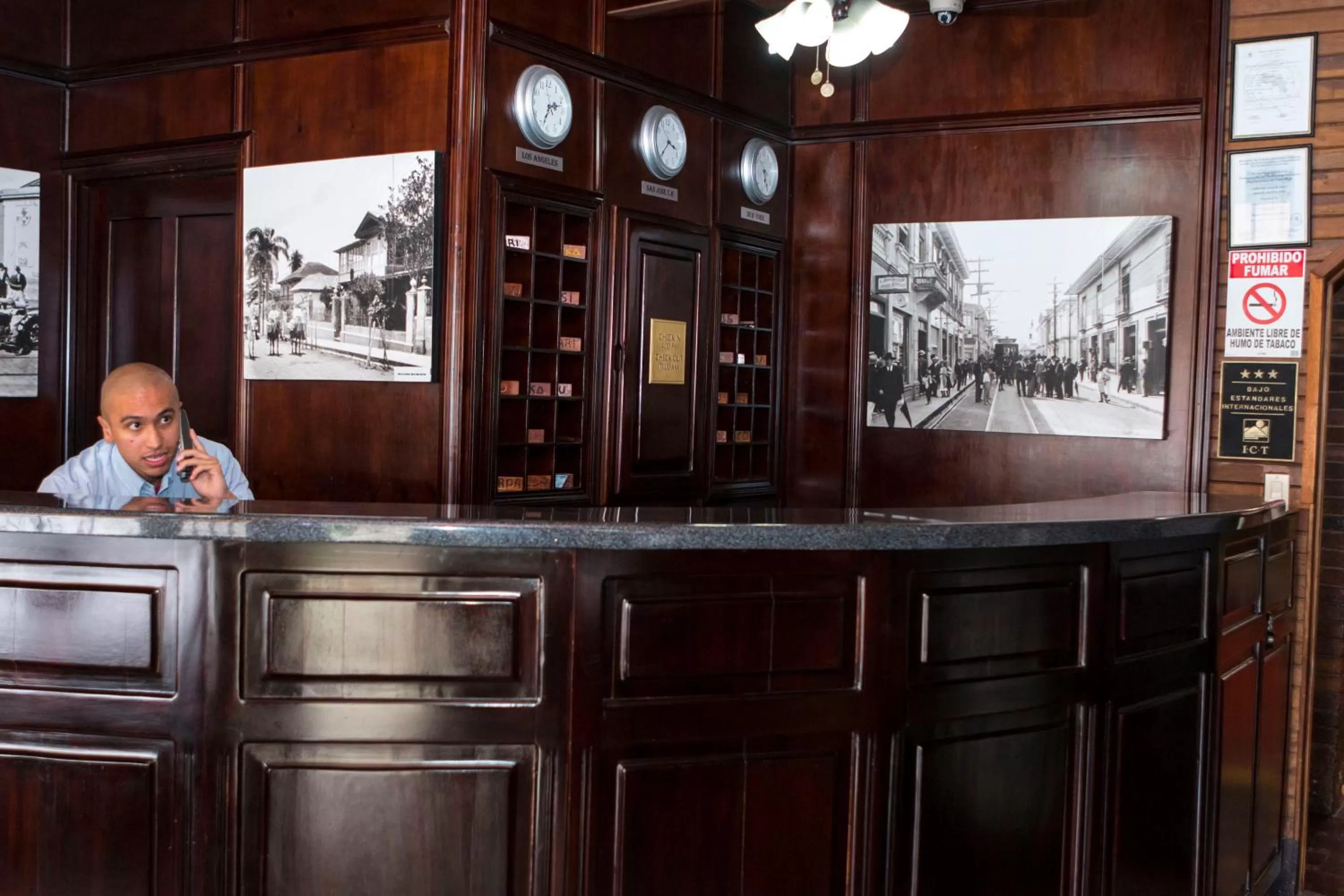 Staff in Hotel Dunn Inn