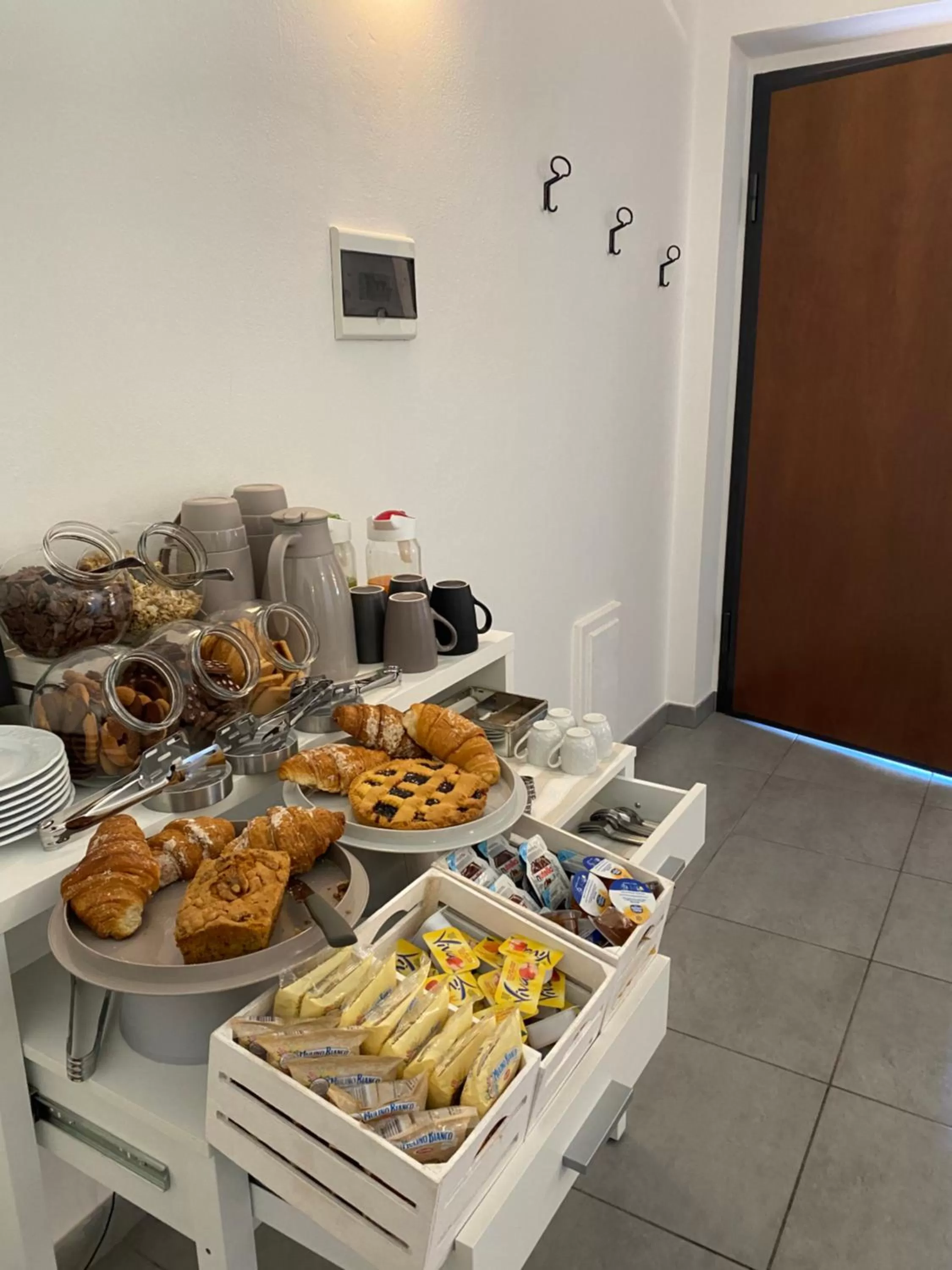 Breakfast in BELLA ASSISI B & B