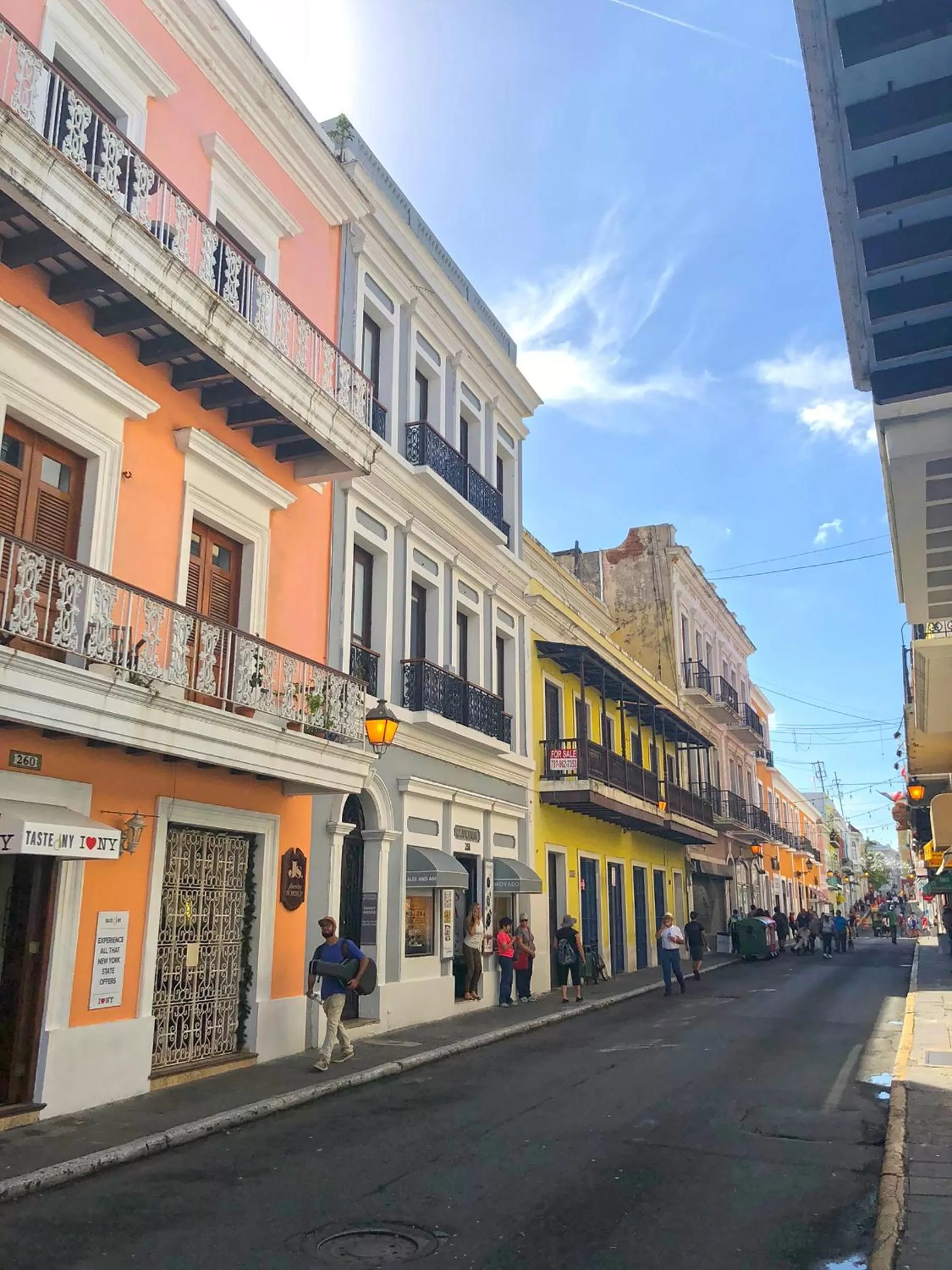 Property building, Neighborhood in Navona Studios