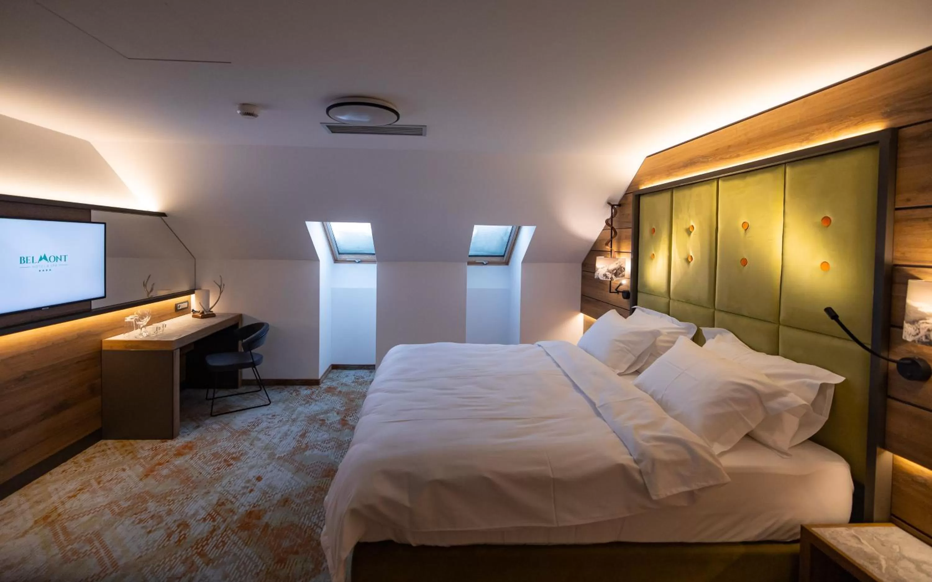 Bed in Hotel Belmont & Spa