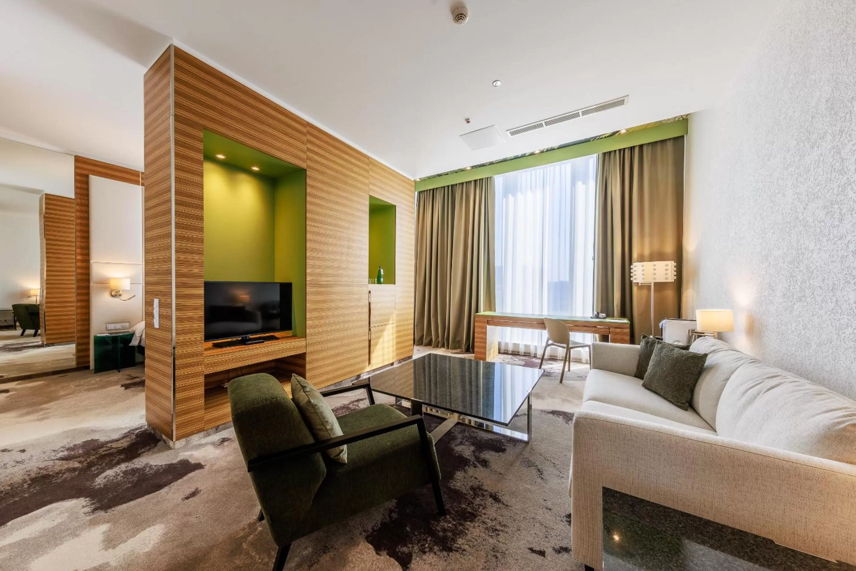 Seating area, Bed in Mercure Tallinn