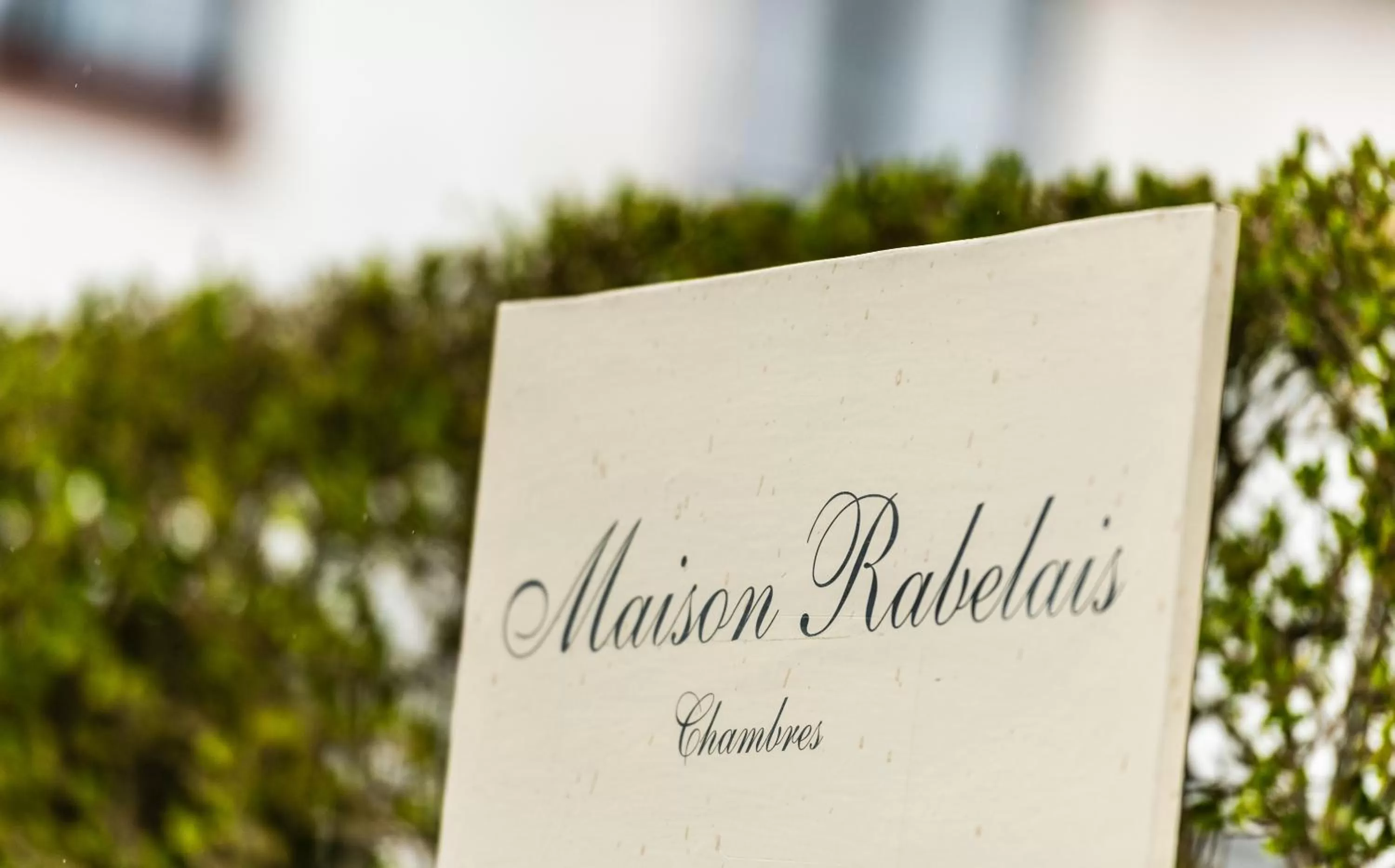 Property Logo/Sign in B&B Maison Rabelais