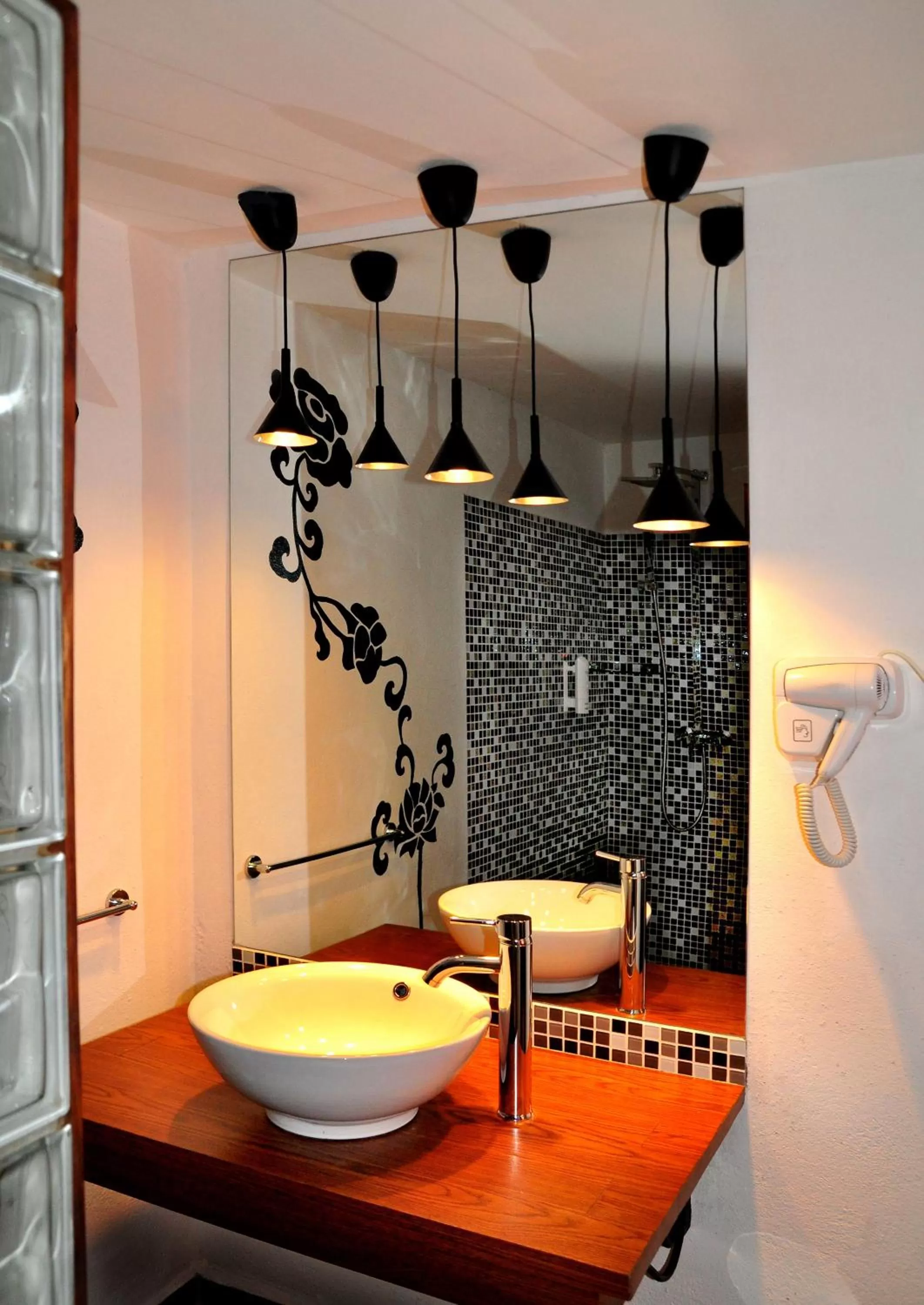 Bathroom in Rova Hotel