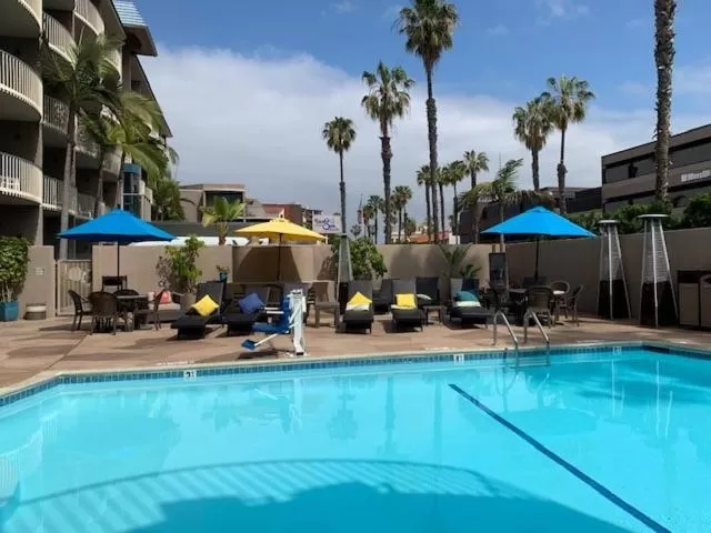 Pool view in Inn by the Sea, La Jolla