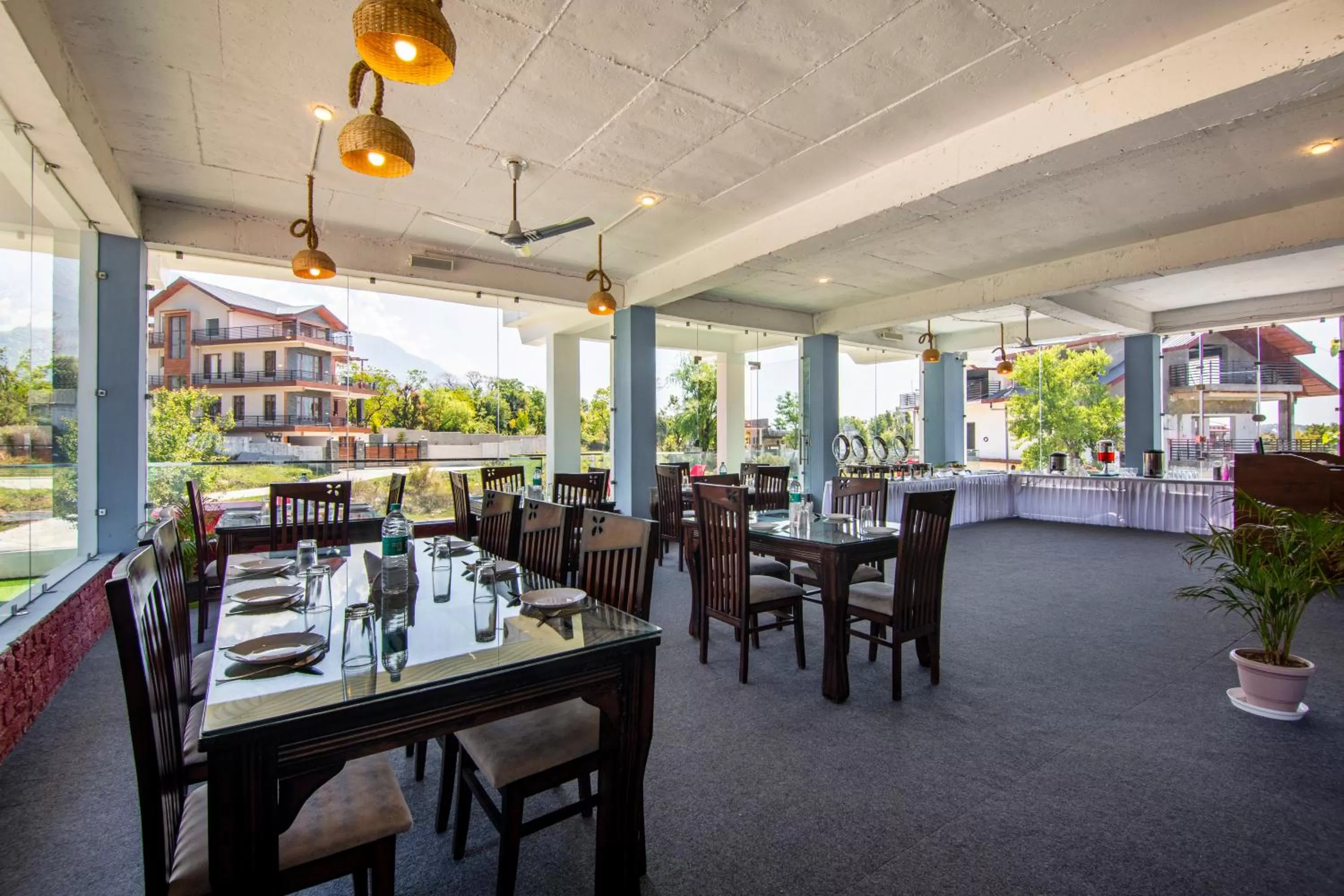 Restaurant/places to eat in Treebo Ortus Residency