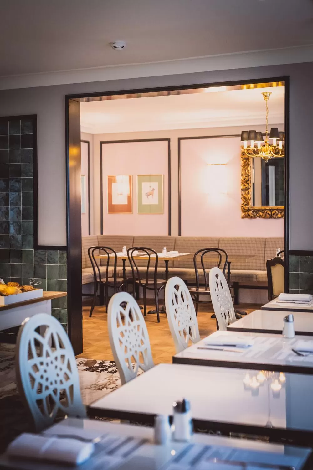 Restaurant/places to eat in HENRI Hotel Wien Siebterbezirk