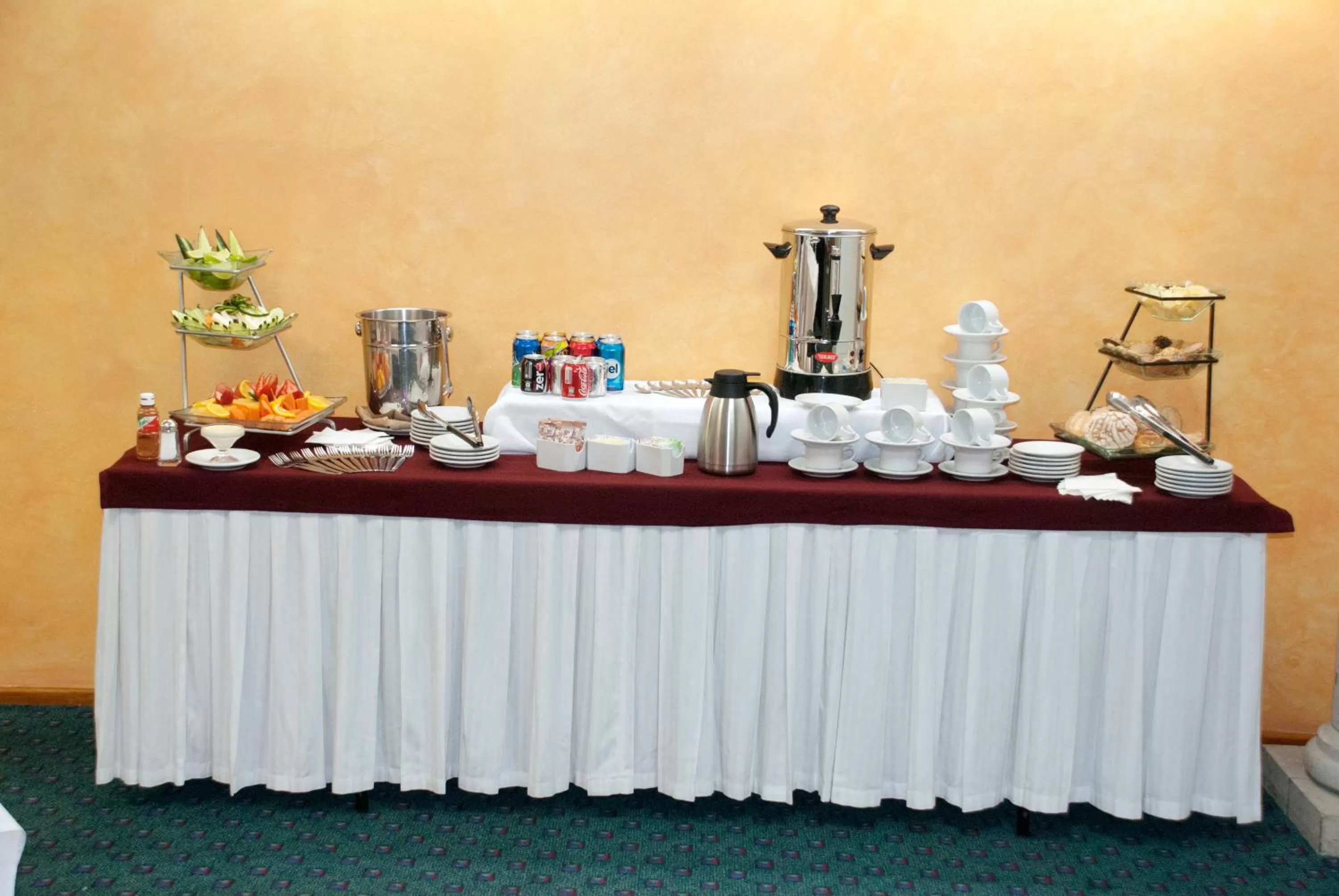 Banquet/Function facilities in Hotel & Suites PF