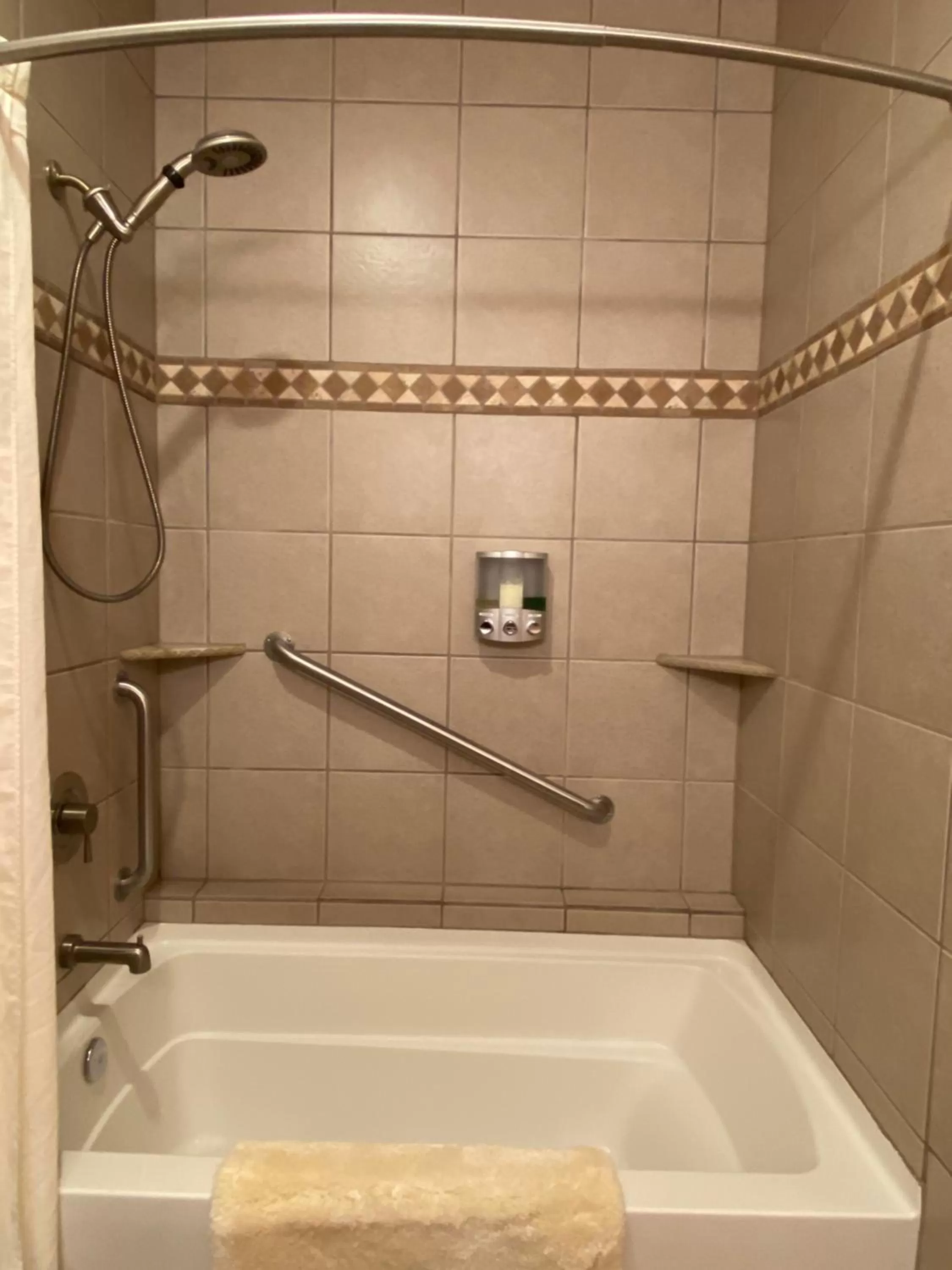 Shower in Twisp River Suites