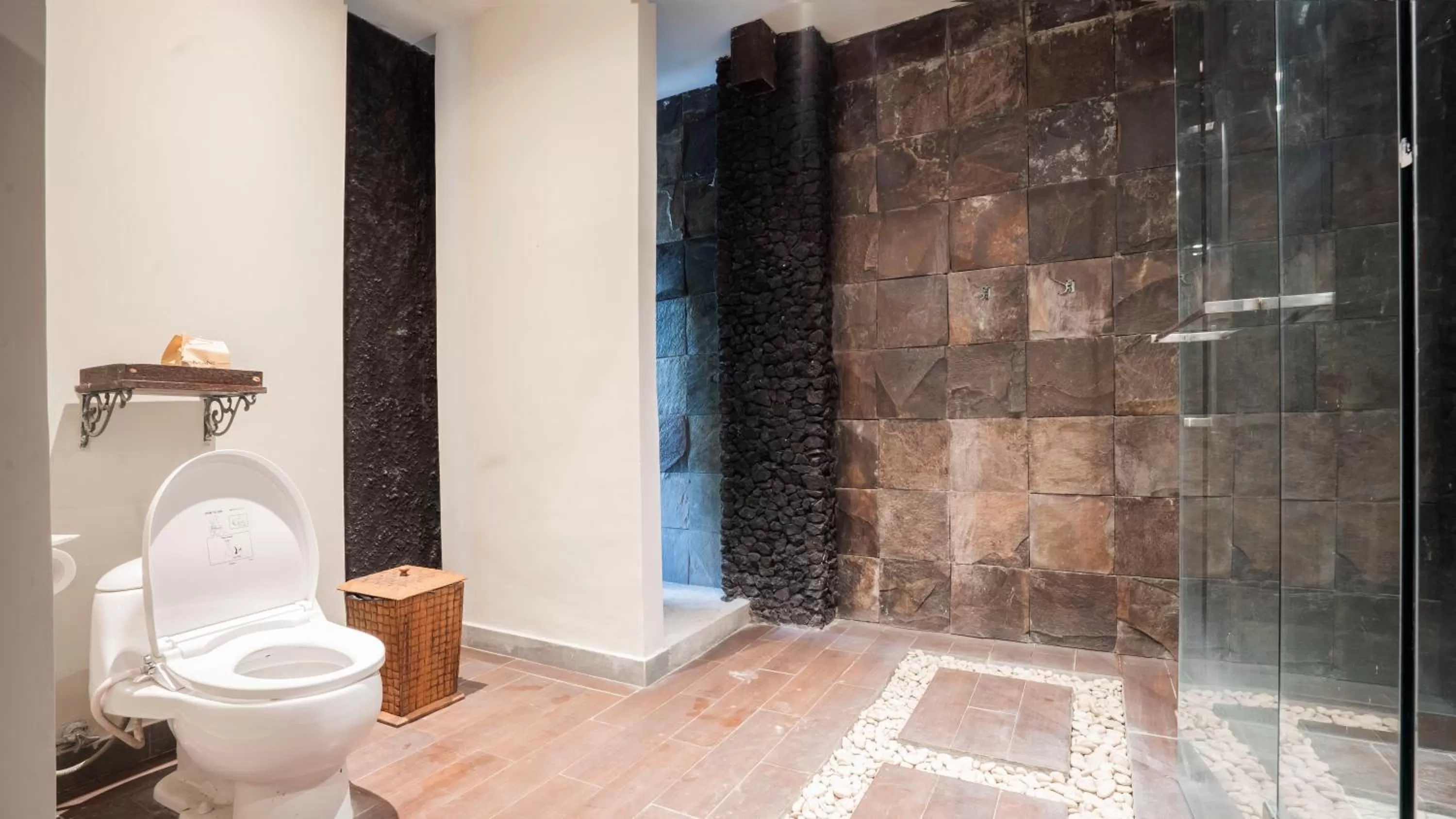 Shower in KajaNe Mua at Ubud Bali