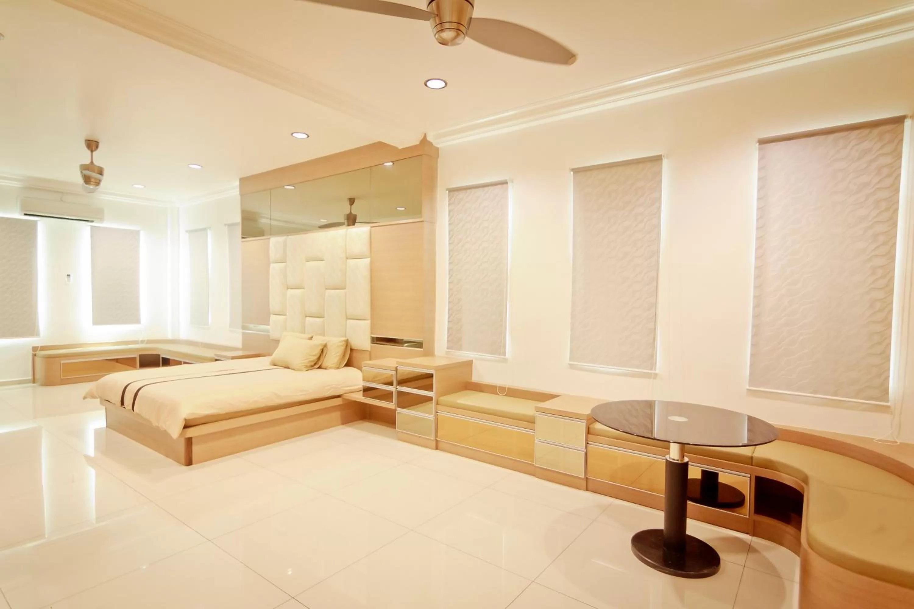 Bedroom, Bed in LSH Rest House