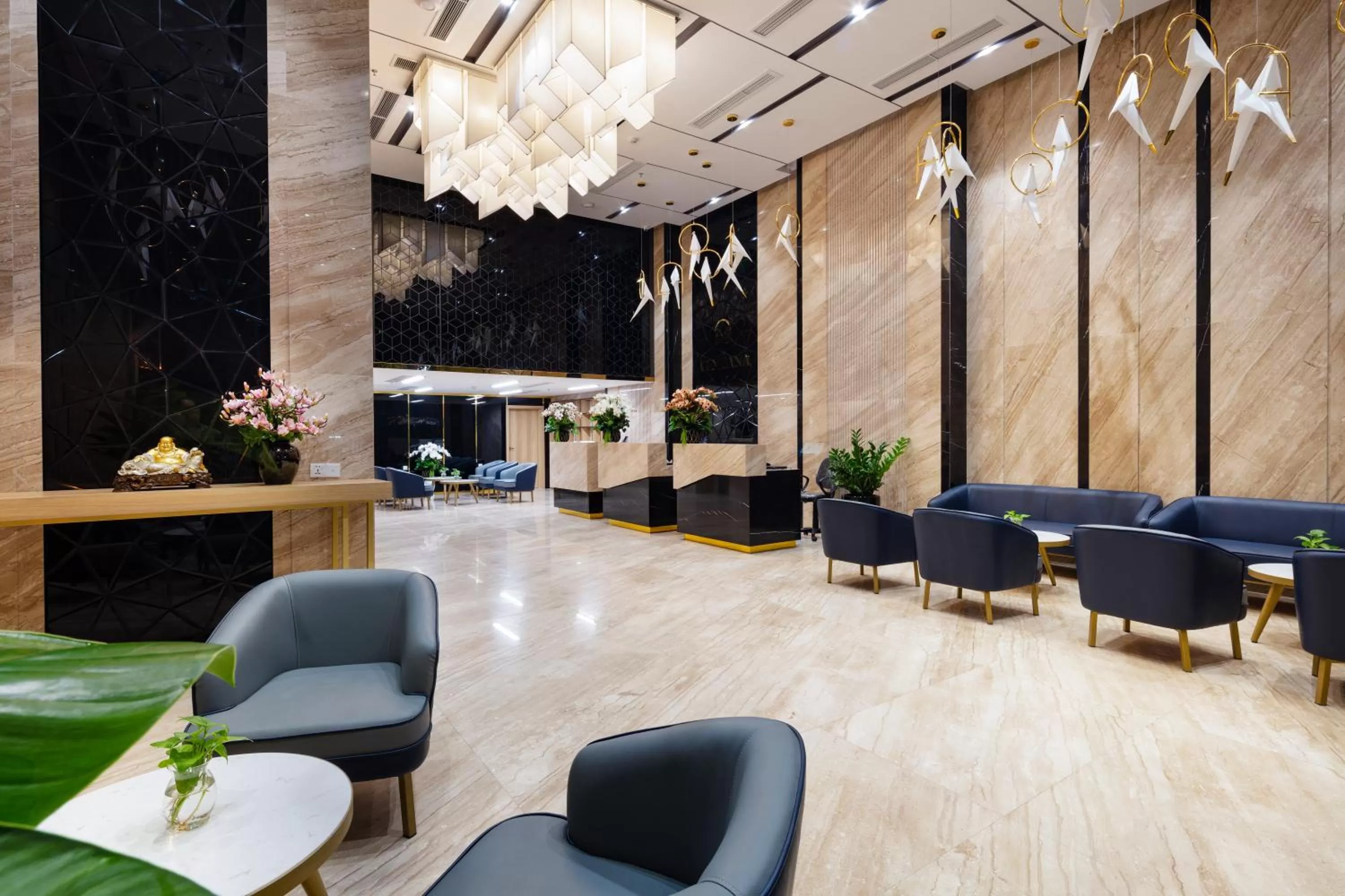 Lobby or reception in VENTANA NHA TRANG HOTEL