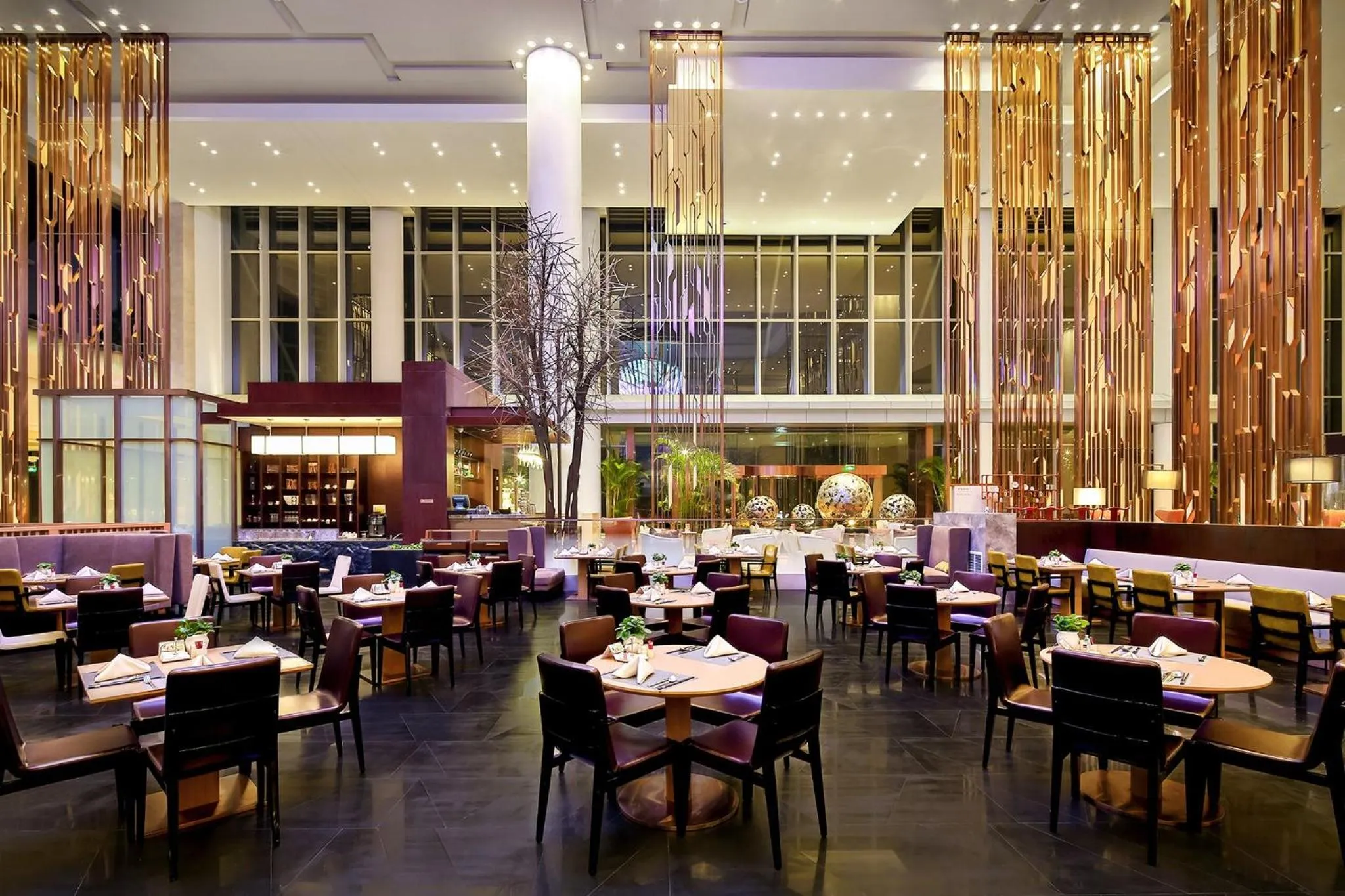 Restaurant/places to eat in Crowne Plaza Chengdu Wenjiang by IHG
