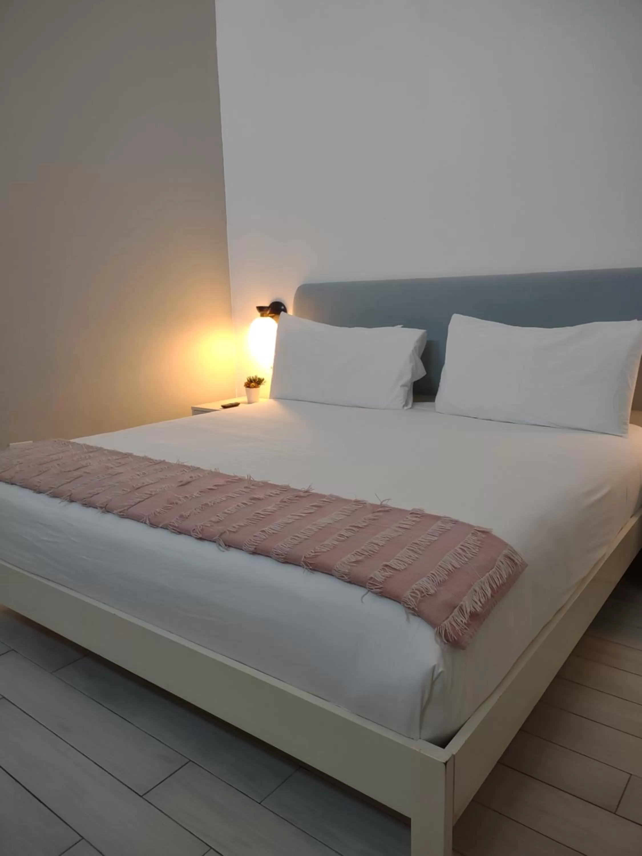 Bed in Trópica Beach Hotel