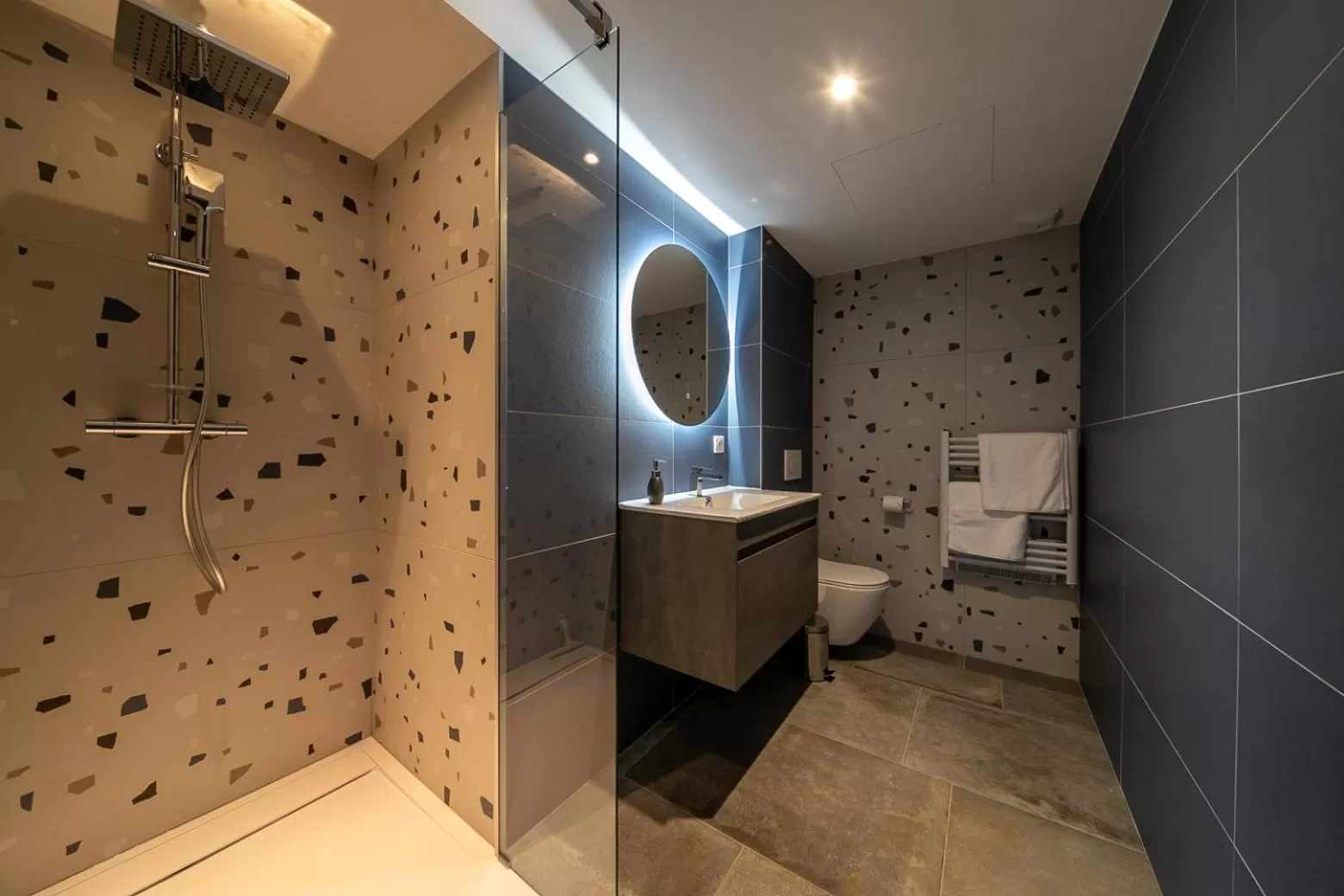 Bathroom in Les Hauts du Peireguier