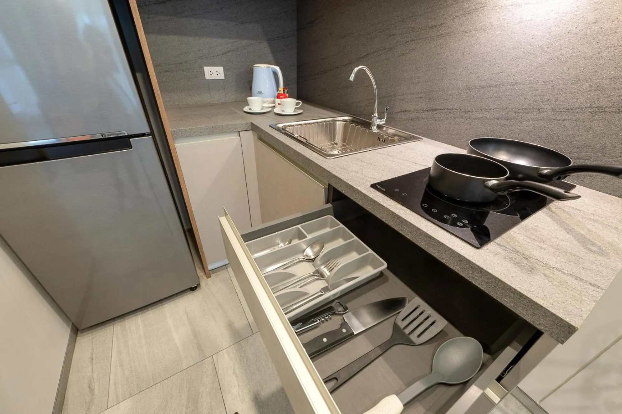 Kitchen or kitchenette in HOMA Phuket Town