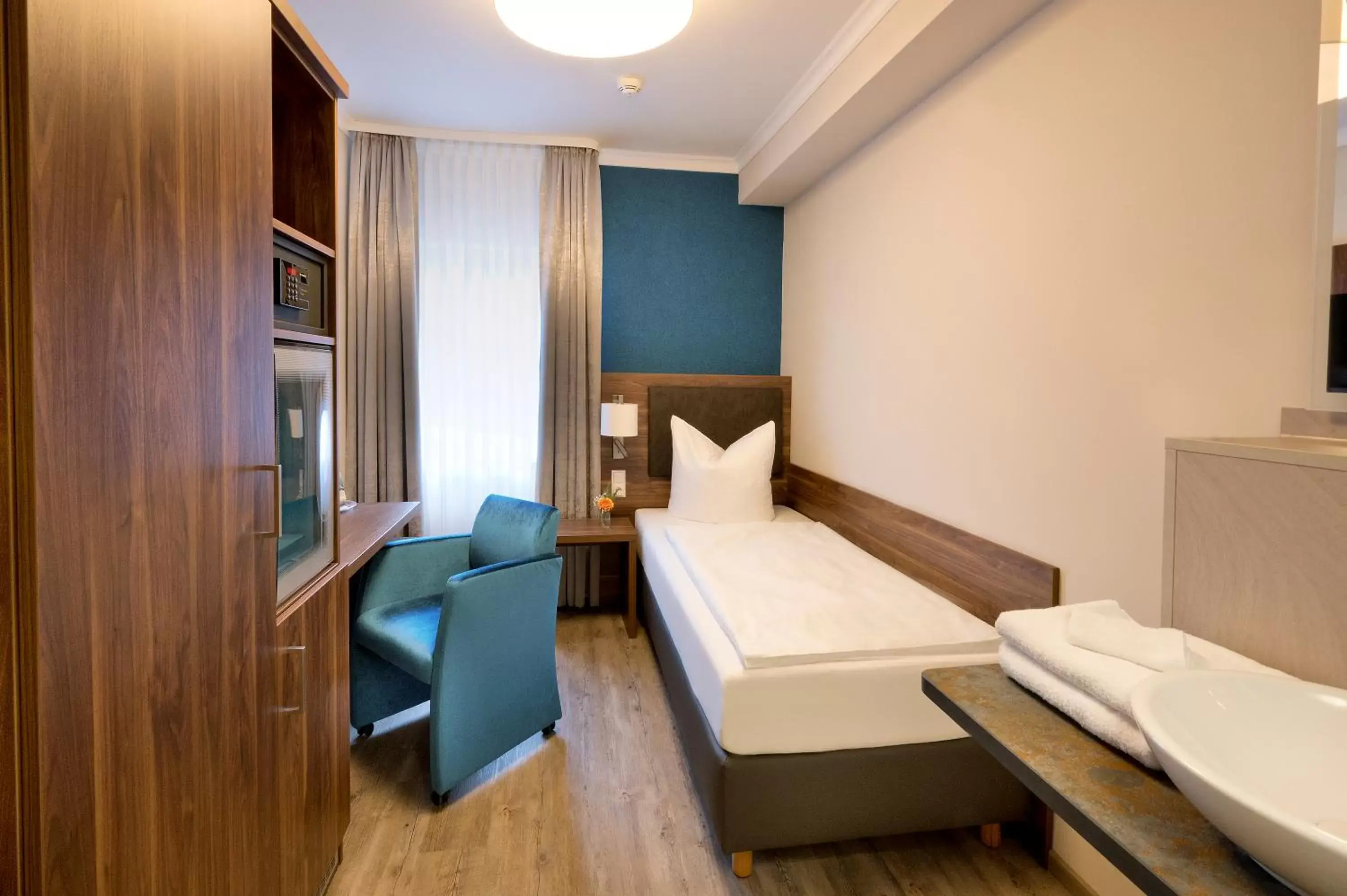 Superior Single Room in Schwarzer Bär Jena Superior Single Room in Schwarzer Bär Jena