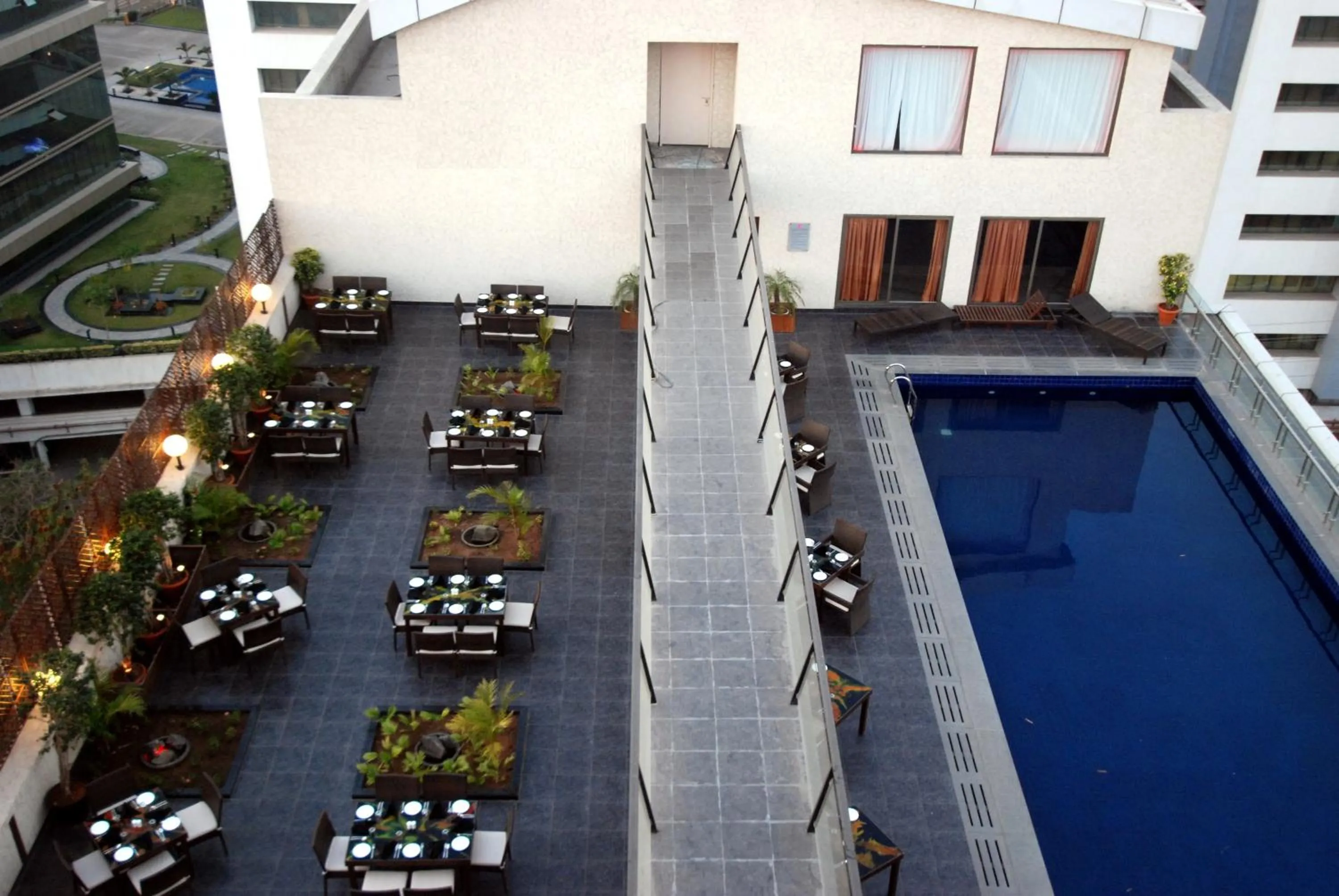 Swimming pool in Hotel Parc Estique