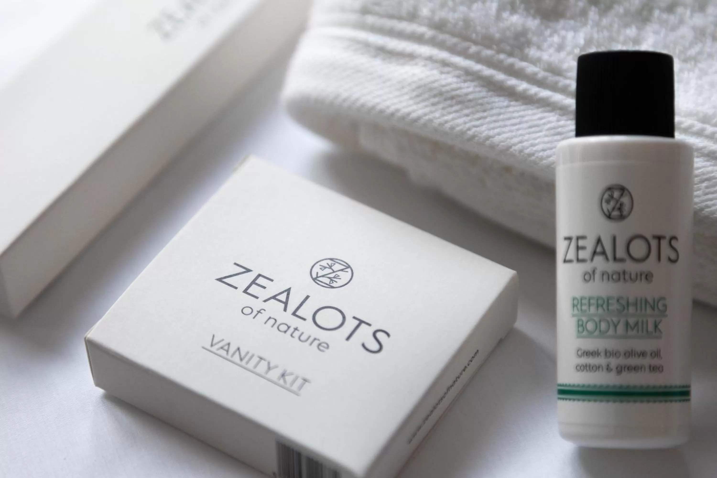 Text overlay in Athens Feeling