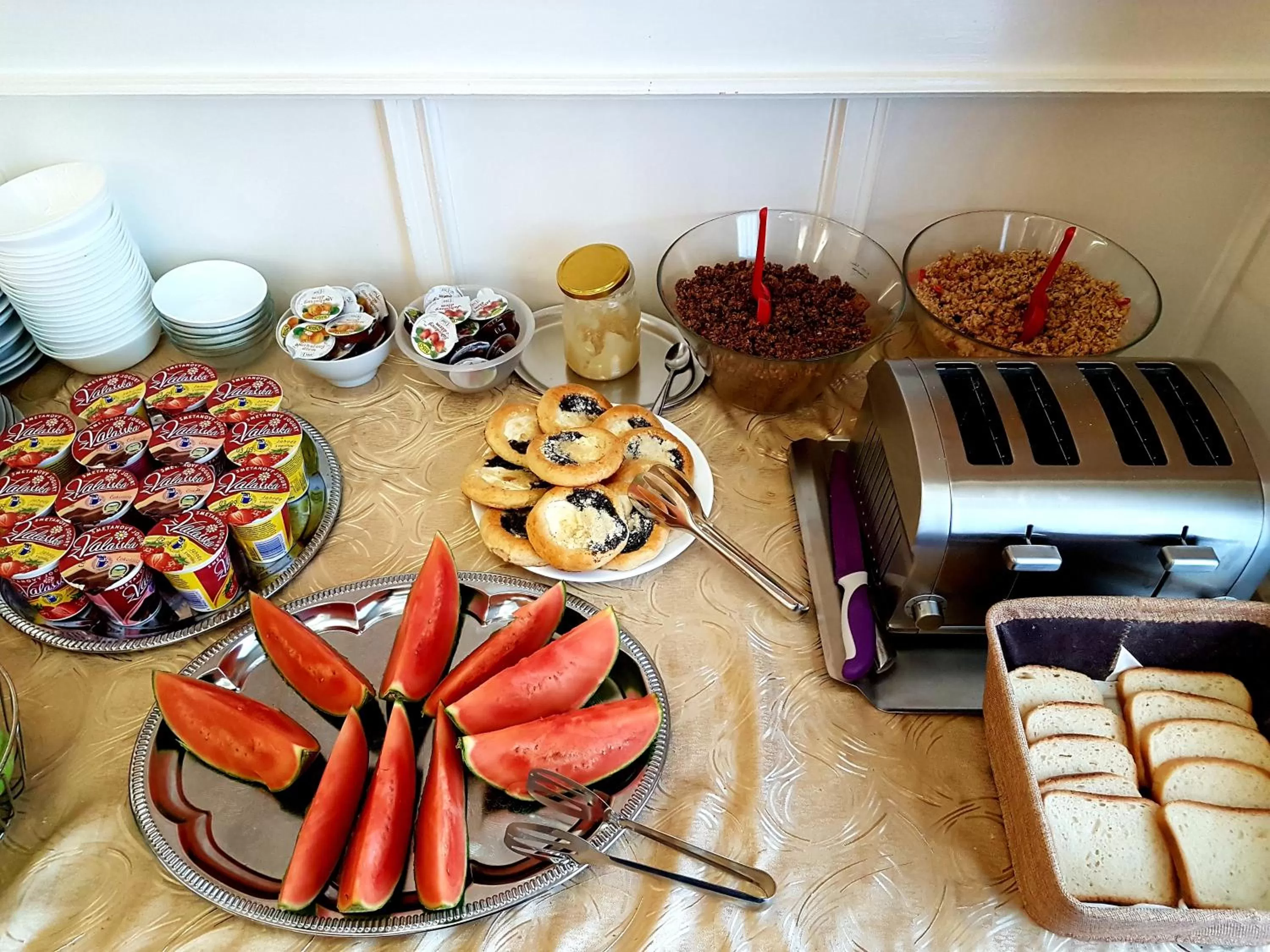Buffet breakfast in Hotel Union