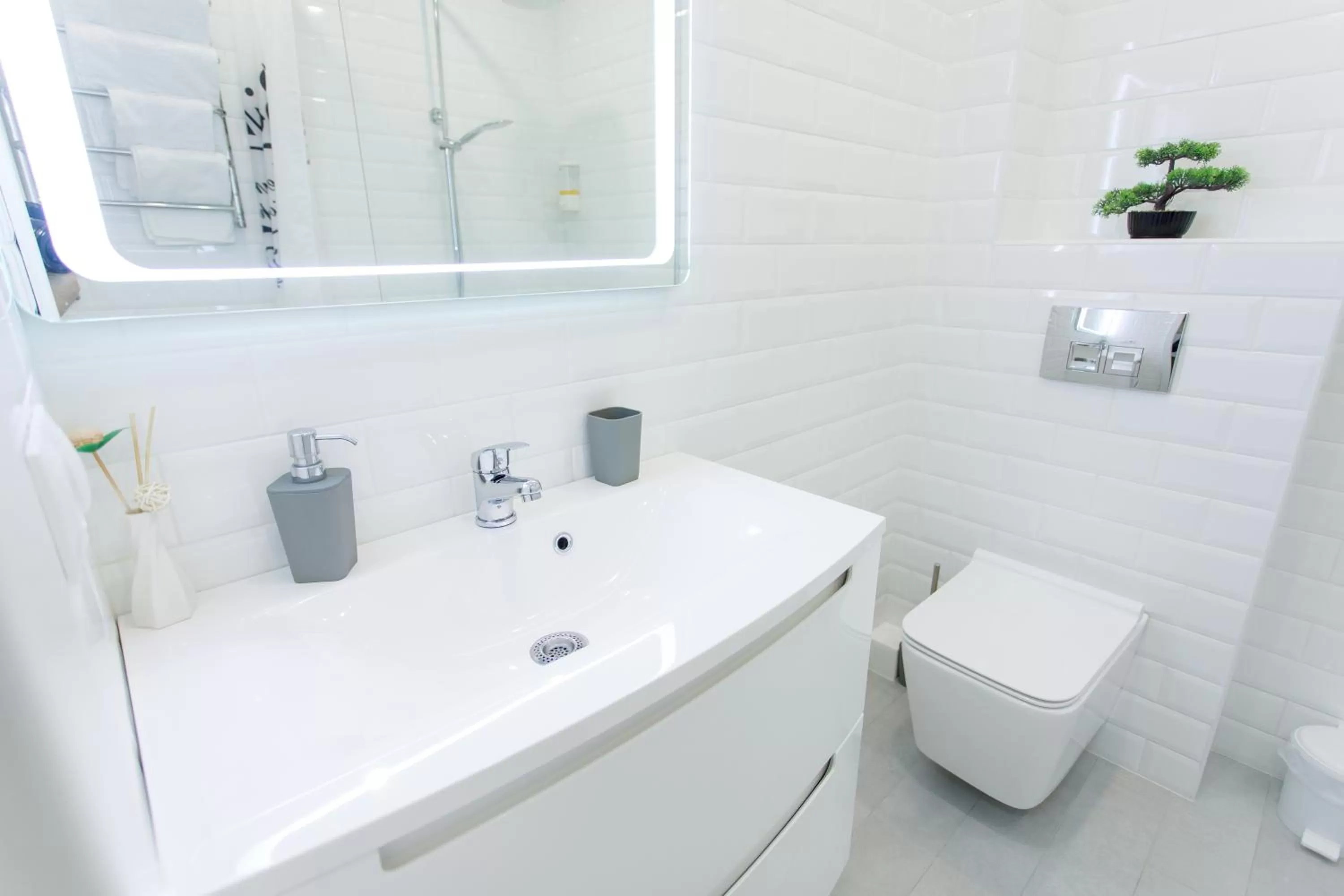 Toilet in Apart-Hotel LAVINA з ДЖАКУЗІ