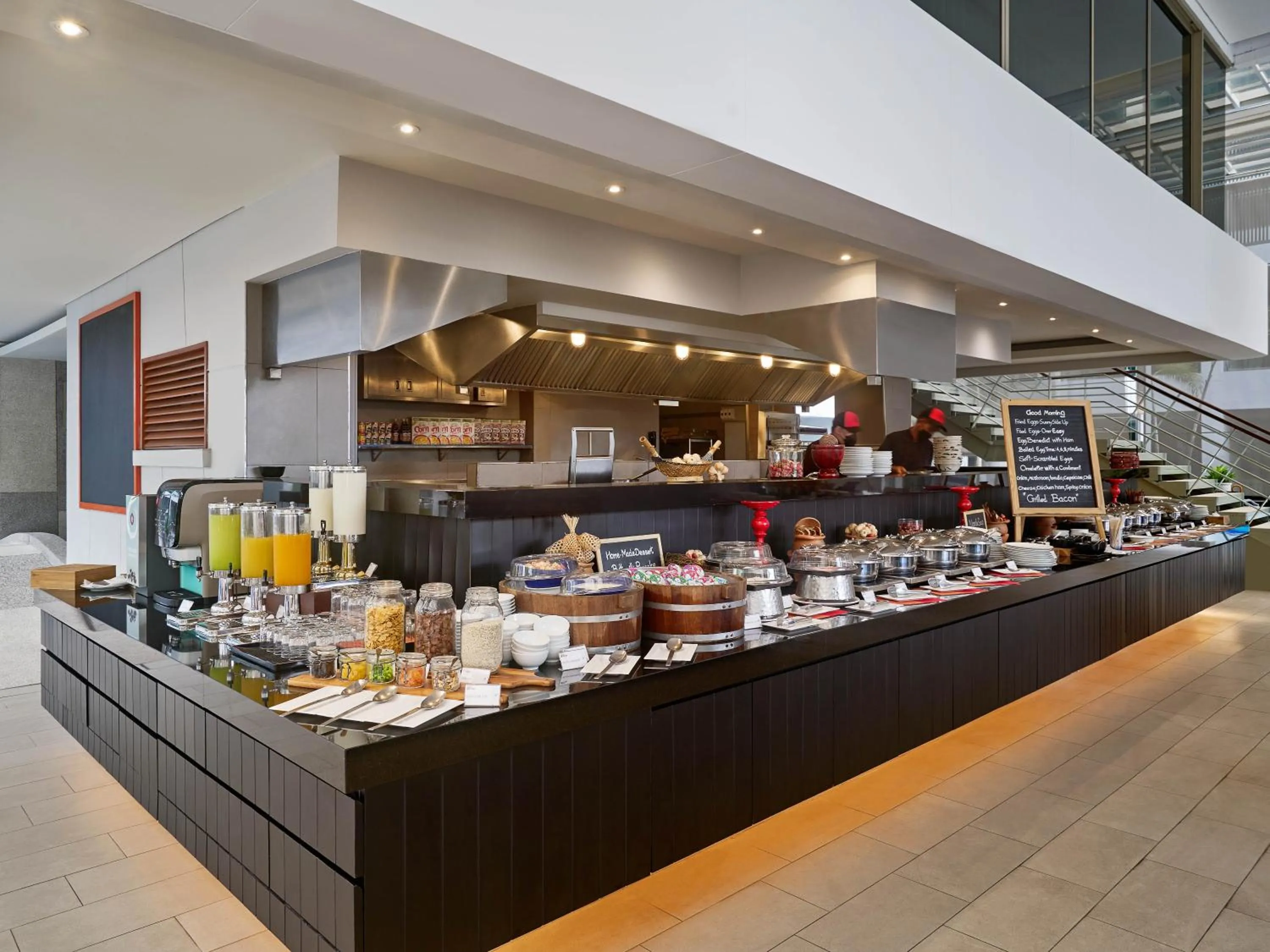 Restaurant/places to eat in The Kee Resort & Spa