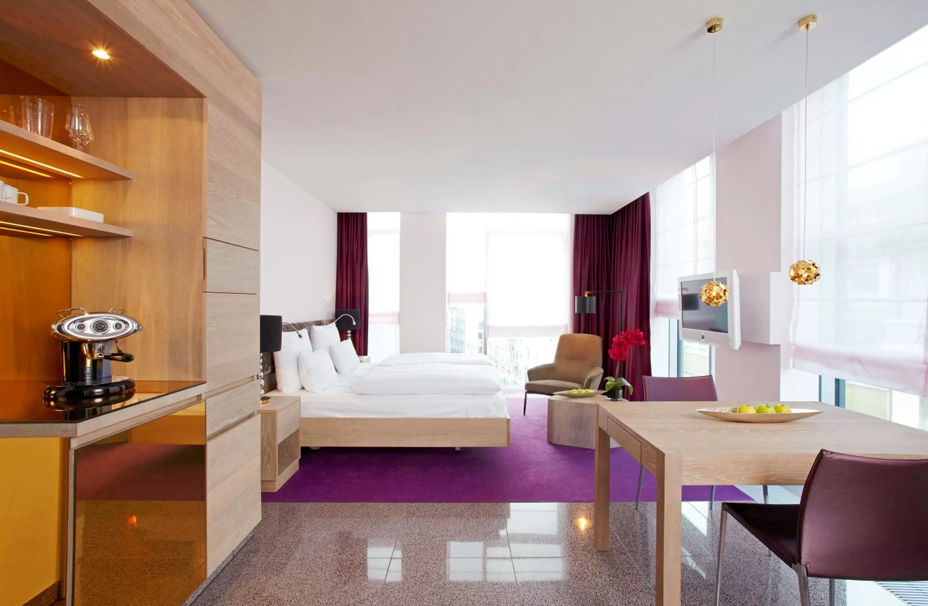 Photo of the whole room in abito Suites