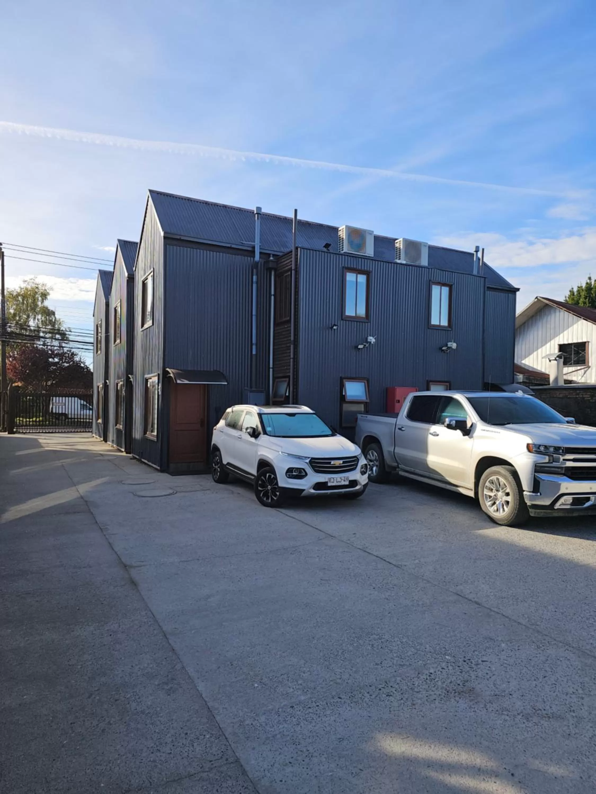 Parking, Property Building in Cabañas Rosner