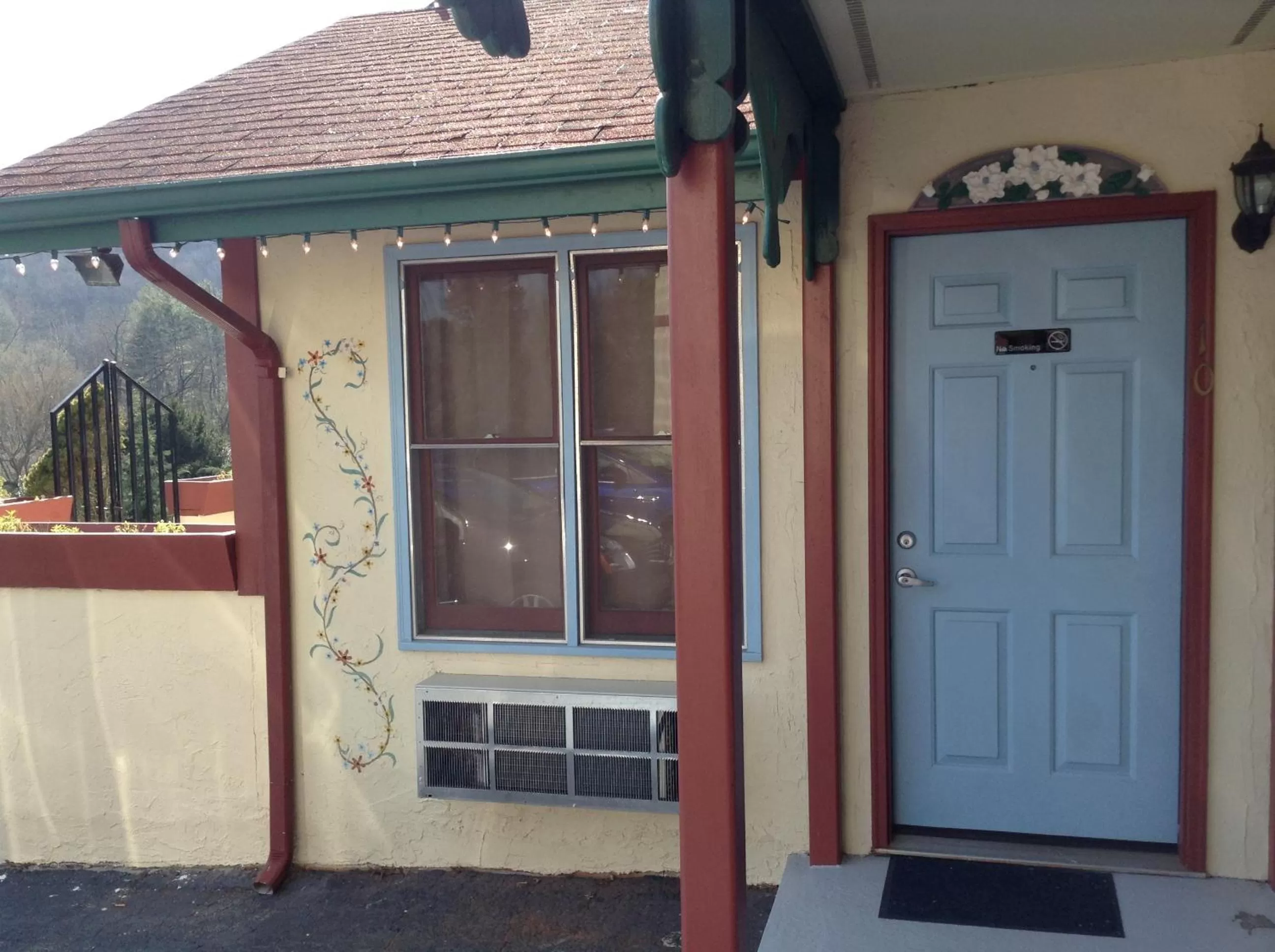 Facade/entrance in Heidi Motel - Helen