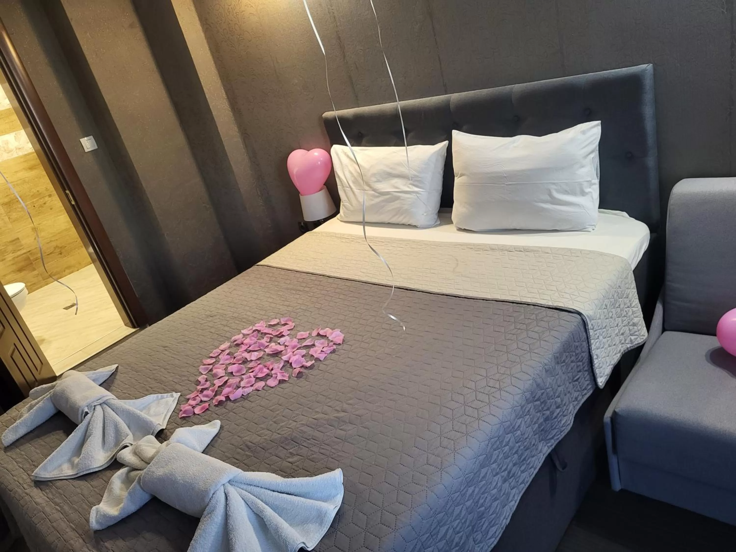 Bed in Vida Family Hotel