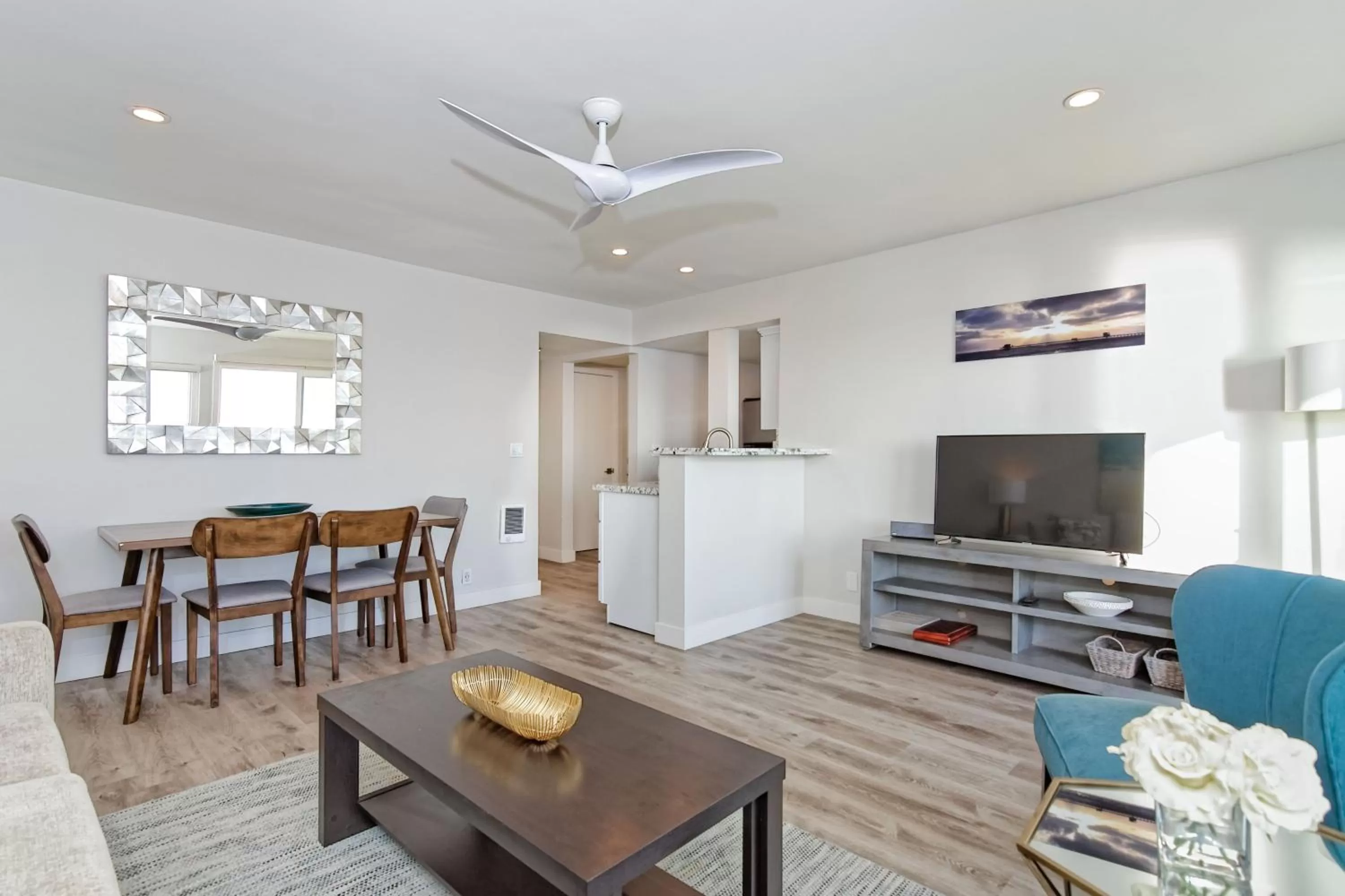 TV and multimedia in Ocean Villas Beach Front