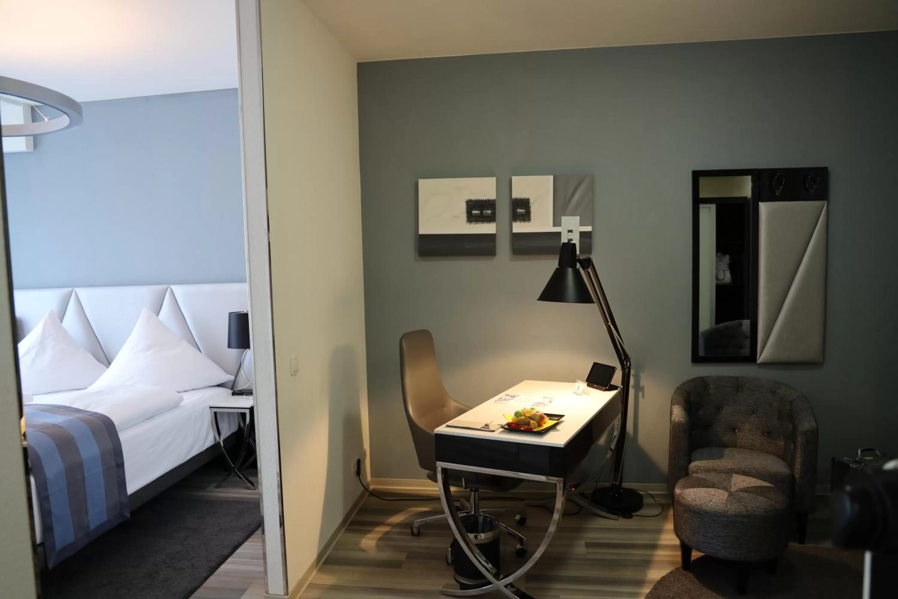 Photo of the whole room in Mercure Hotel Kaiserhof City Center