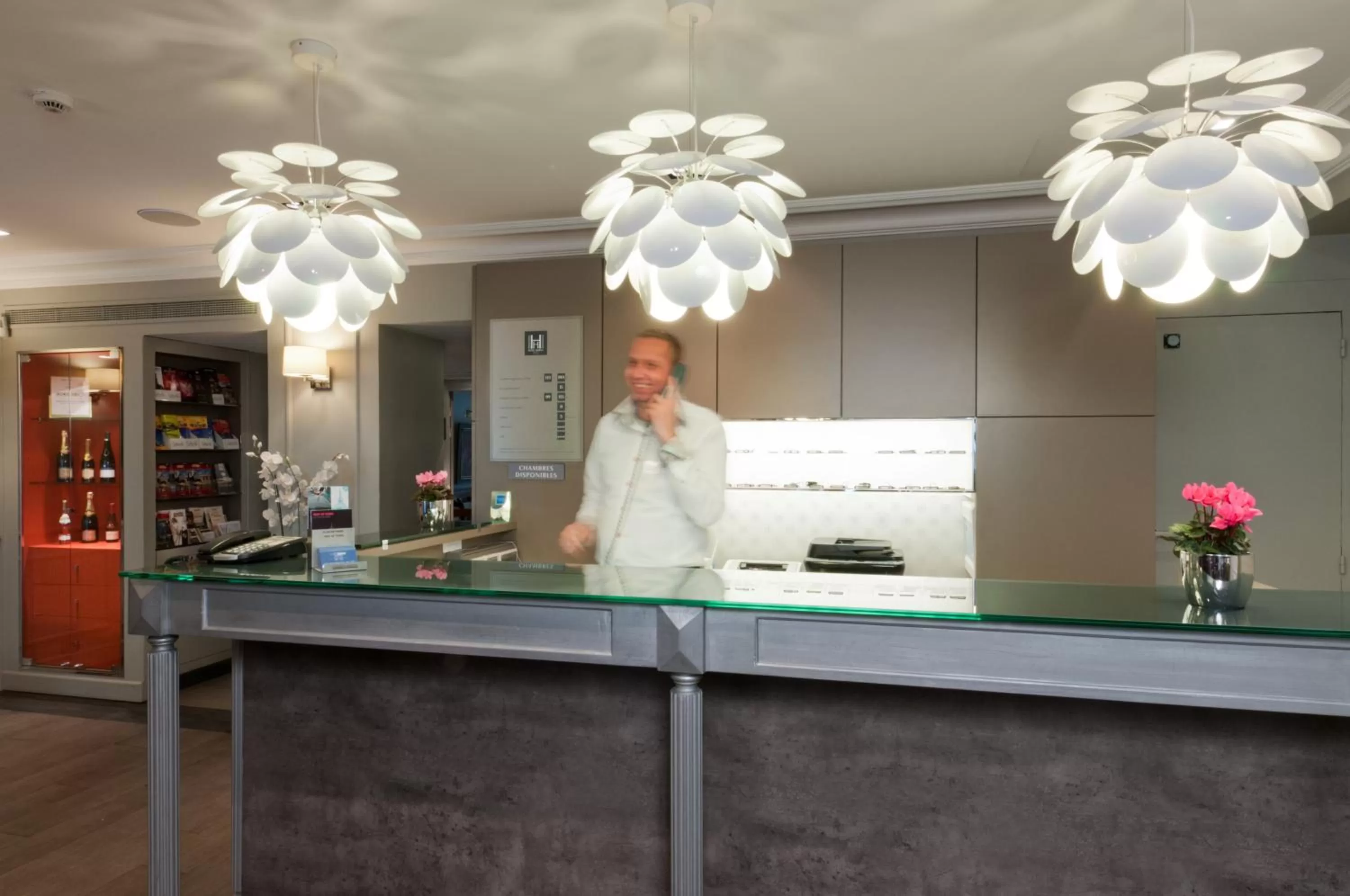 Staff in Hôtel Harvey