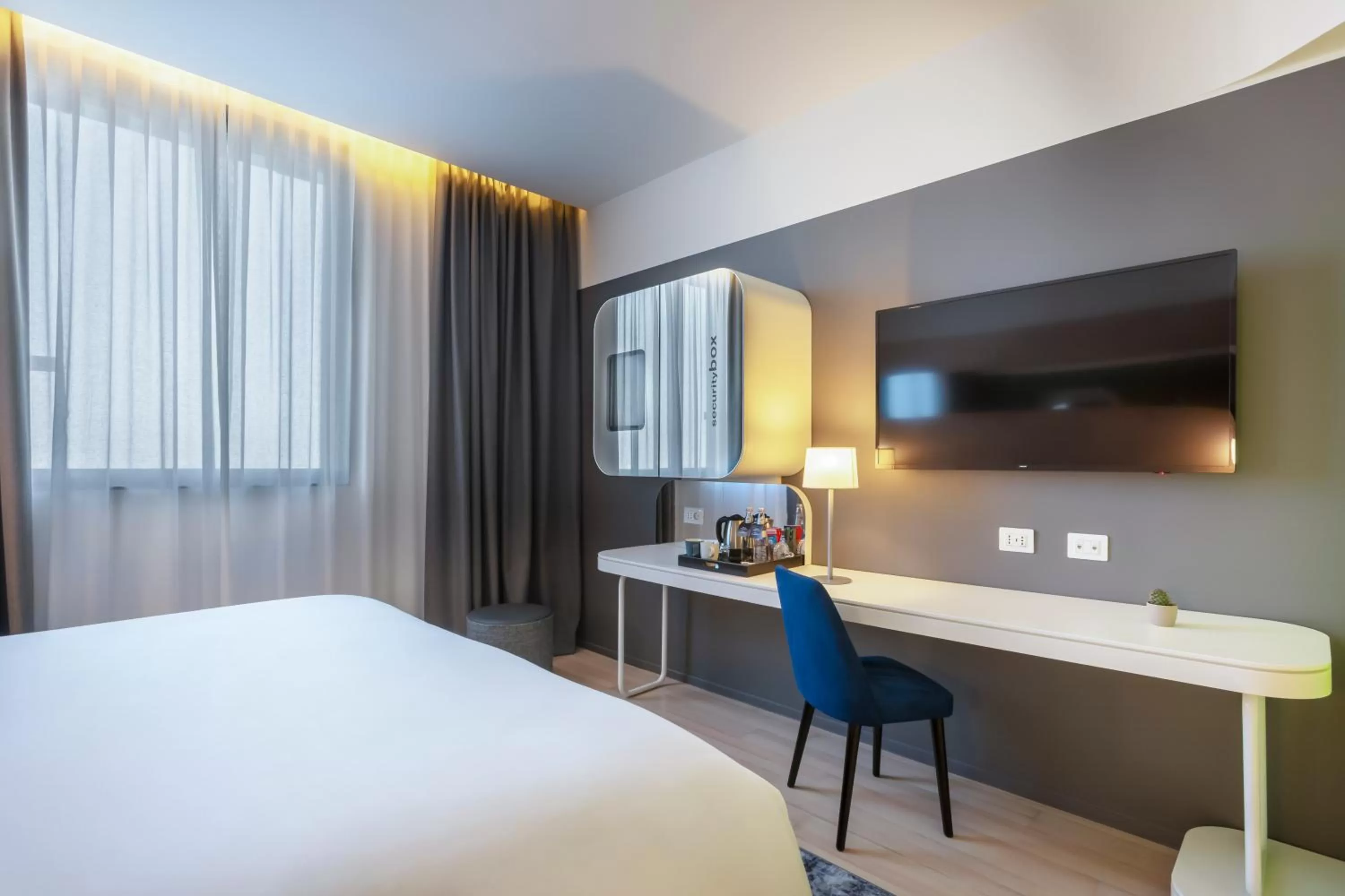 Bedroom, Bed in voco Milan-Fiere by IHG
