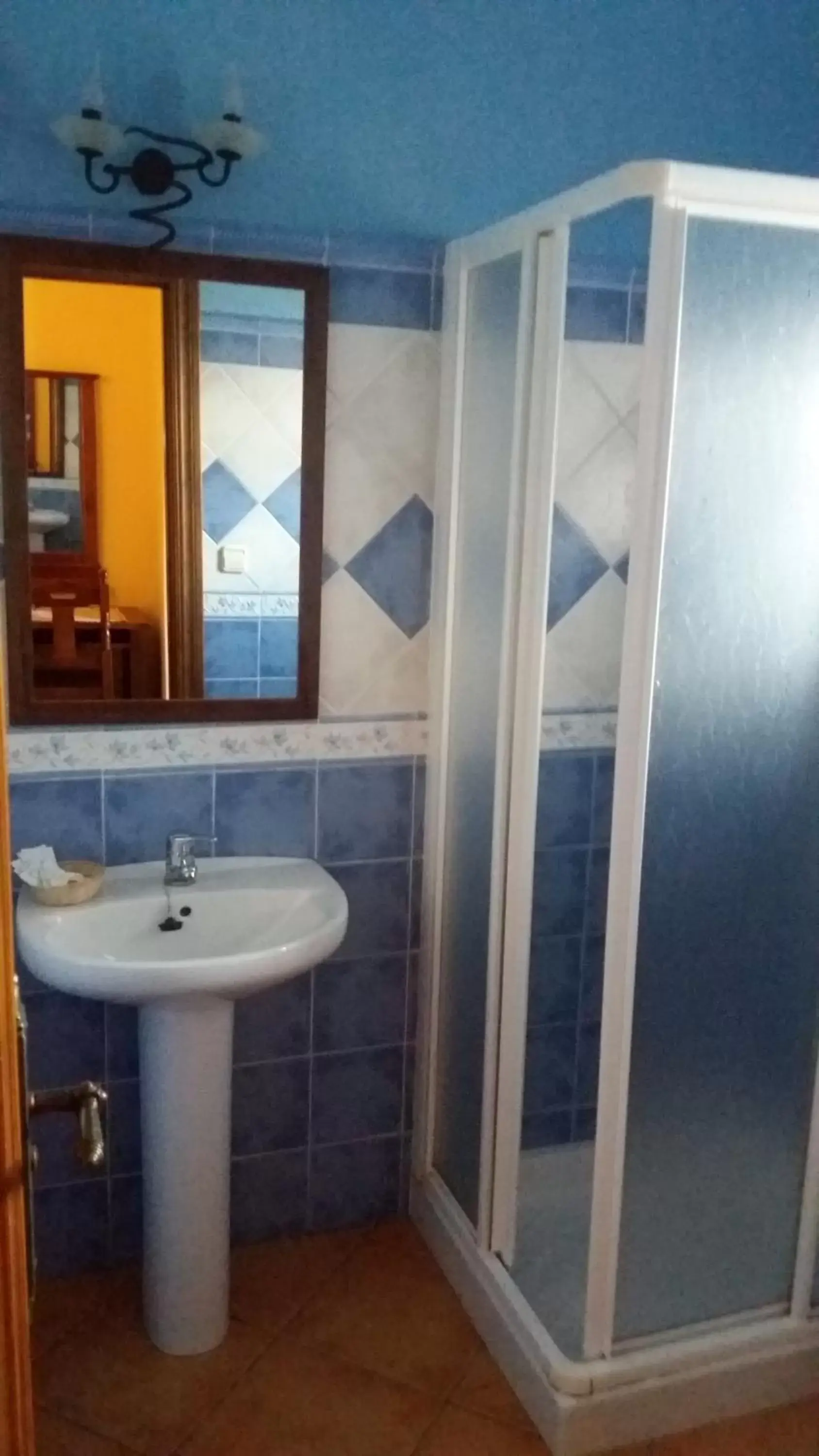 Double or Twin Room with Bathroom in Posada Ana Ponce Double or Twin Room with Bathroom in Posada Ana Ponce
