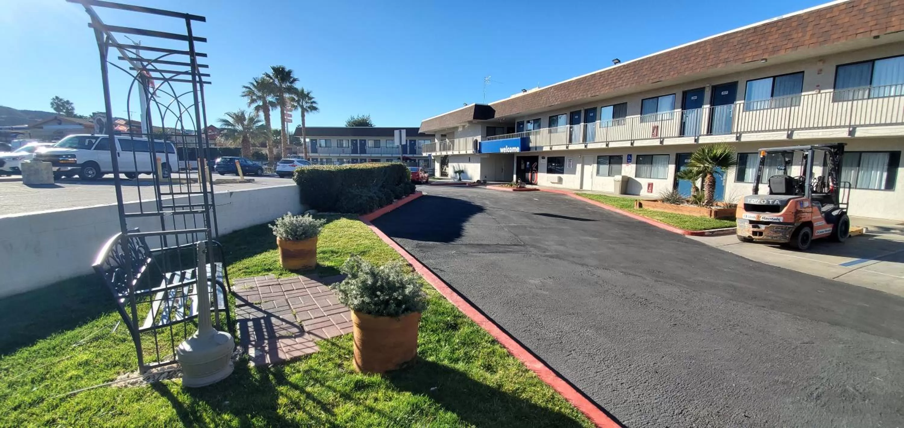 Natural landscape in Motel 6-Palmdale, CA